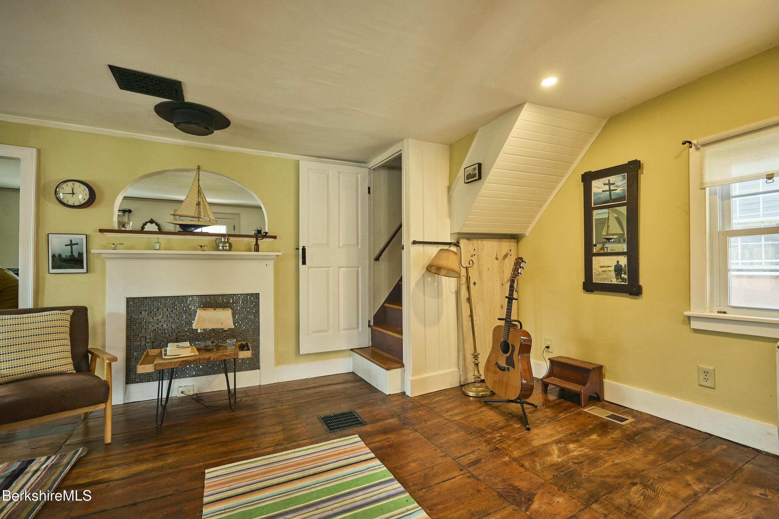 220 N Plain Rd, Great Barrington, Massachusetts image 15