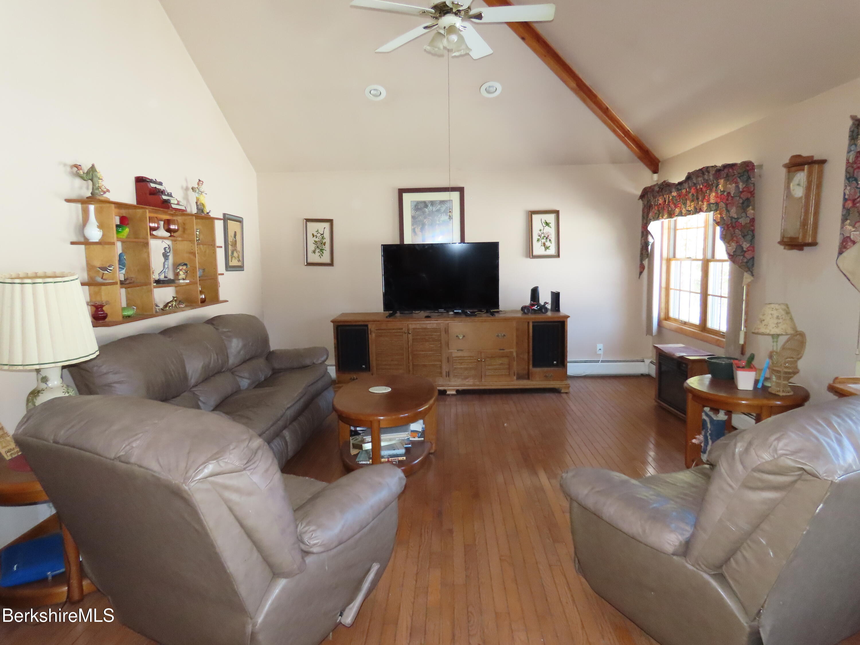 166 Orchard St, Adams, Massachusetts image 17