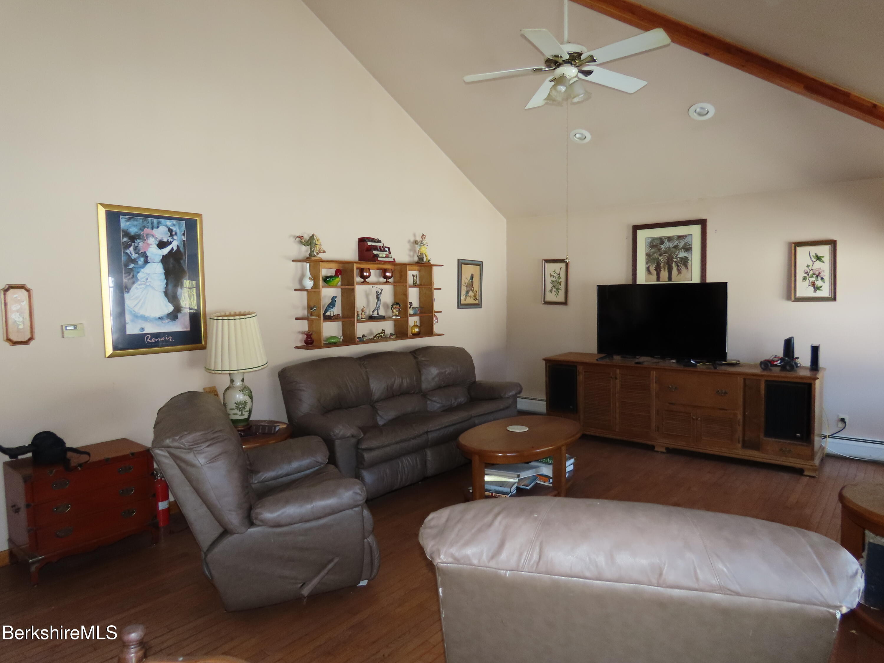 166 Orchard St, Adams, Massachusetts image 18