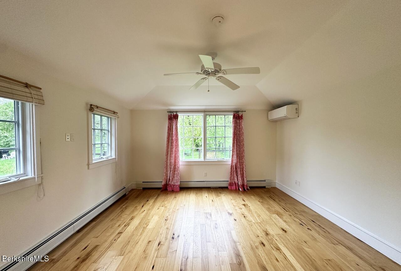 1786 S Undermountain Rd, Sheffield, Massachusetts image 9