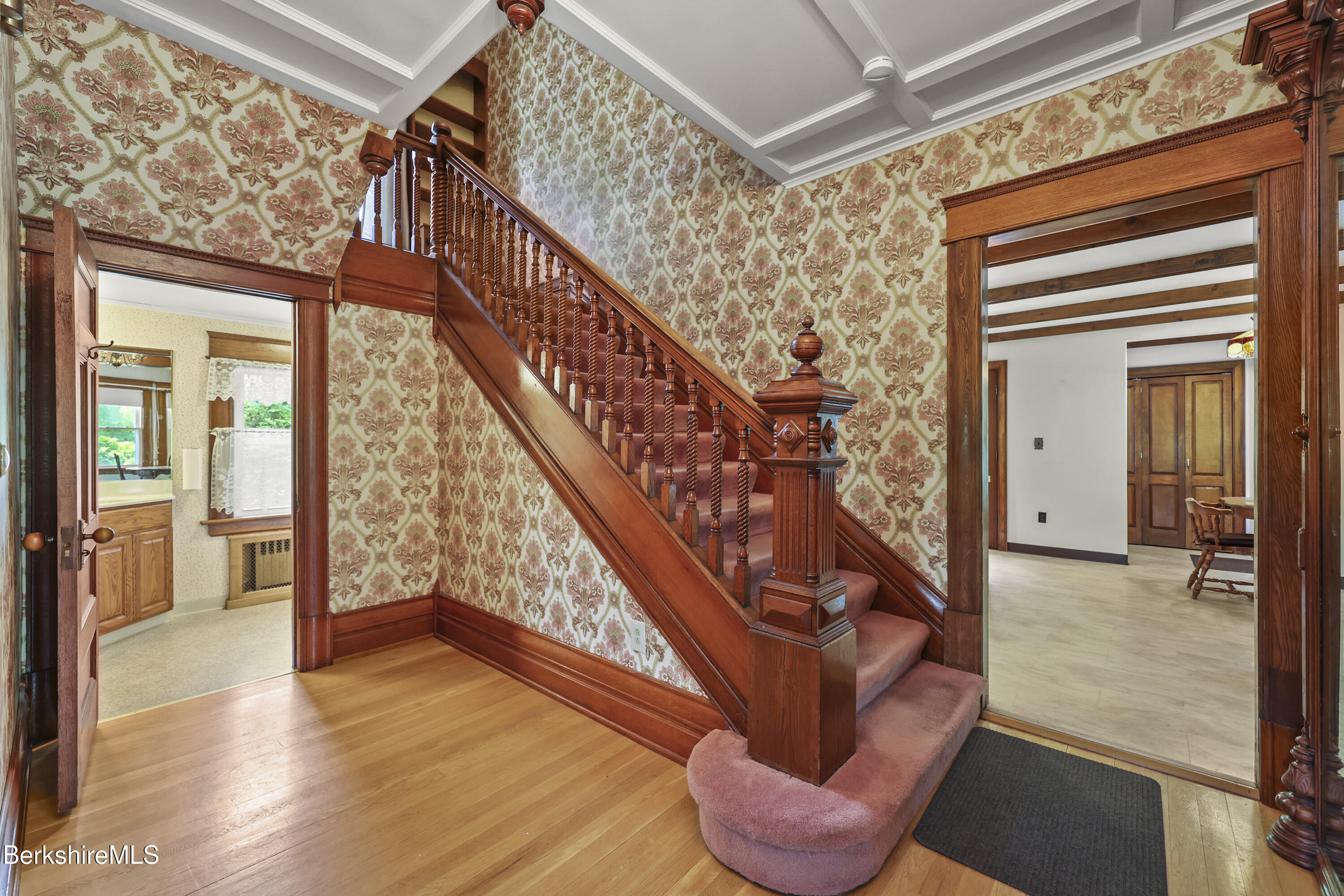 855 Massachusetts Ave, North Adams, Massachusetts image 7