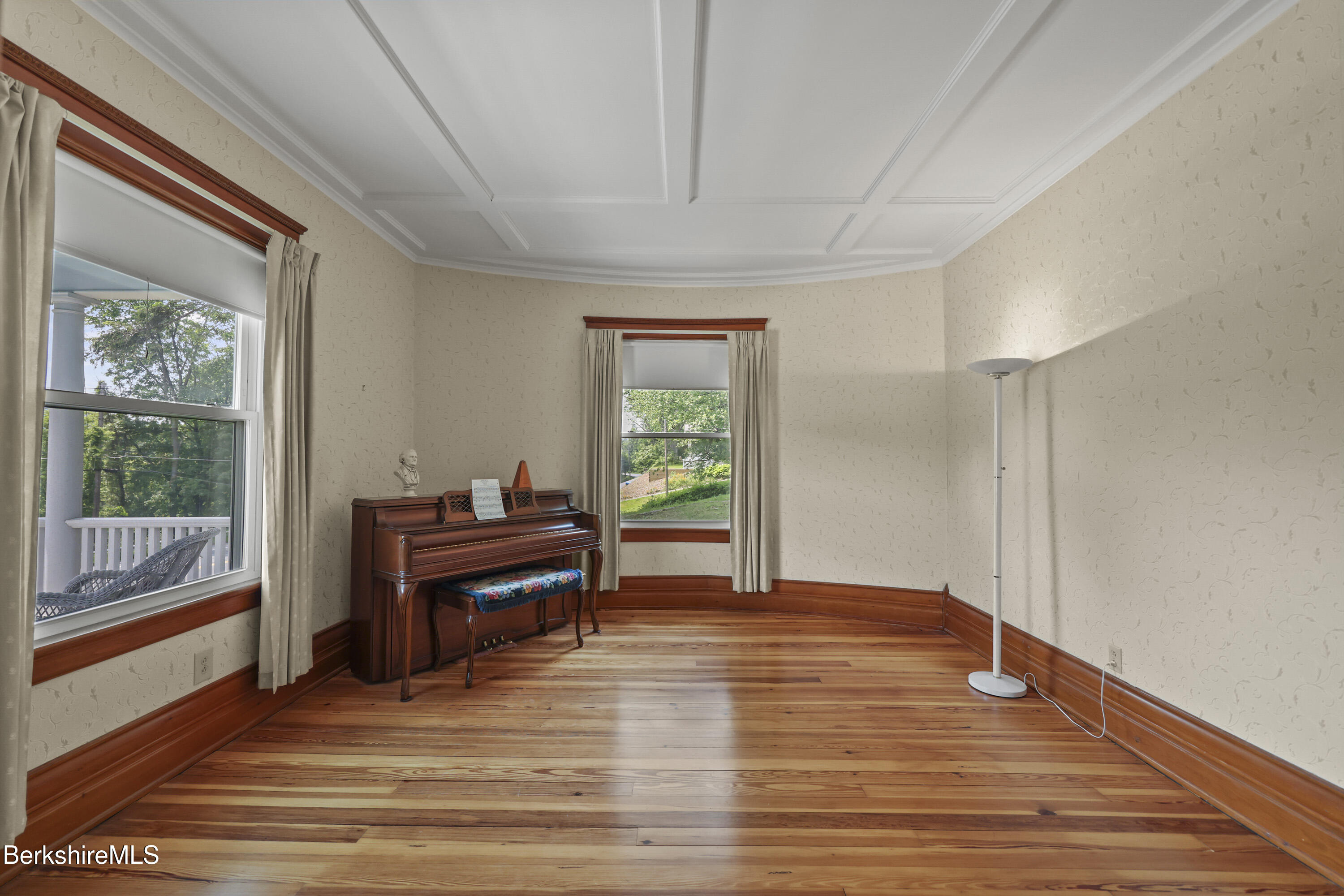 855 Massachusetts Ave, North Adams, Massachusetts image 31