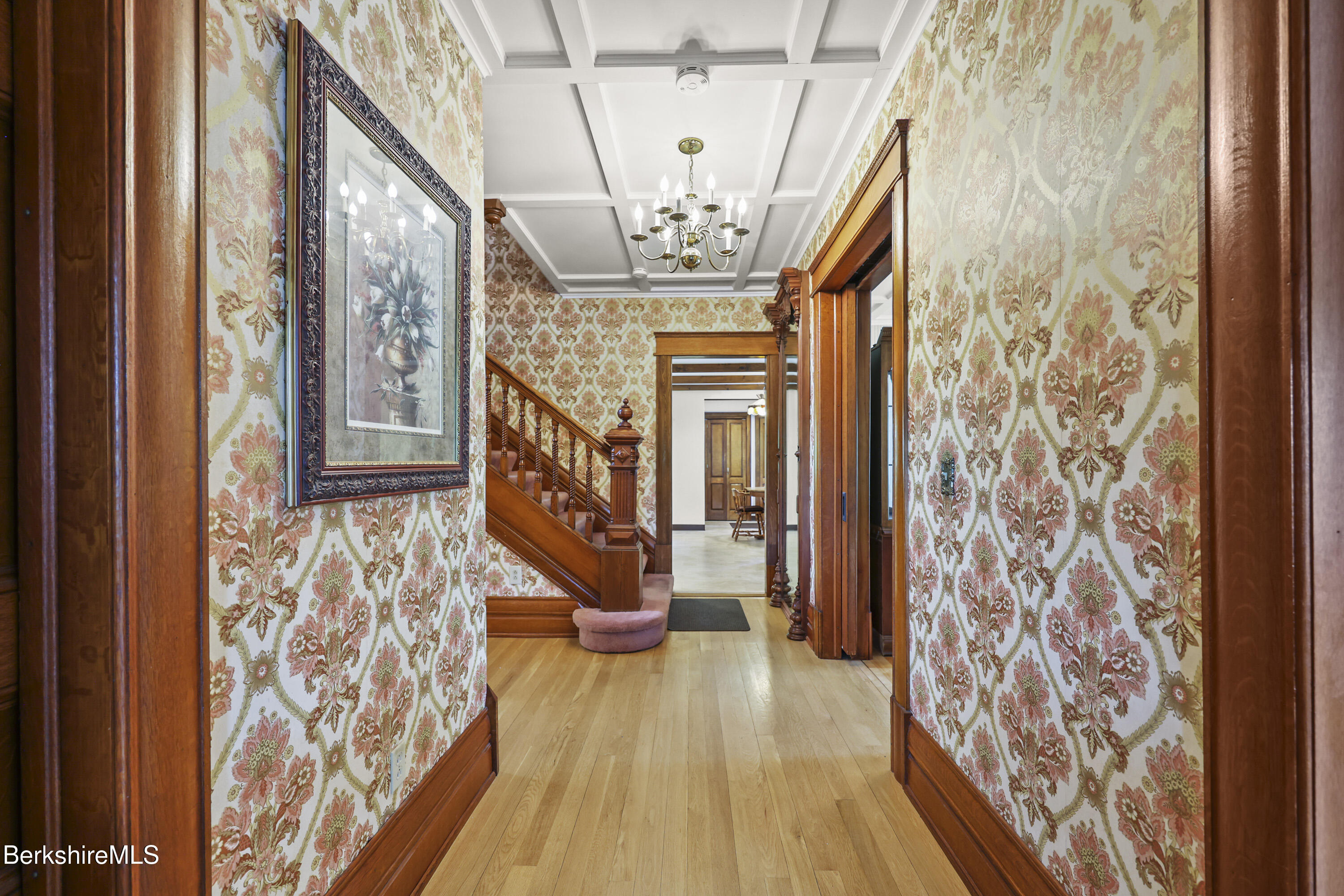 855 Massachusetts Ave, North Adams, Massachusetts image 8