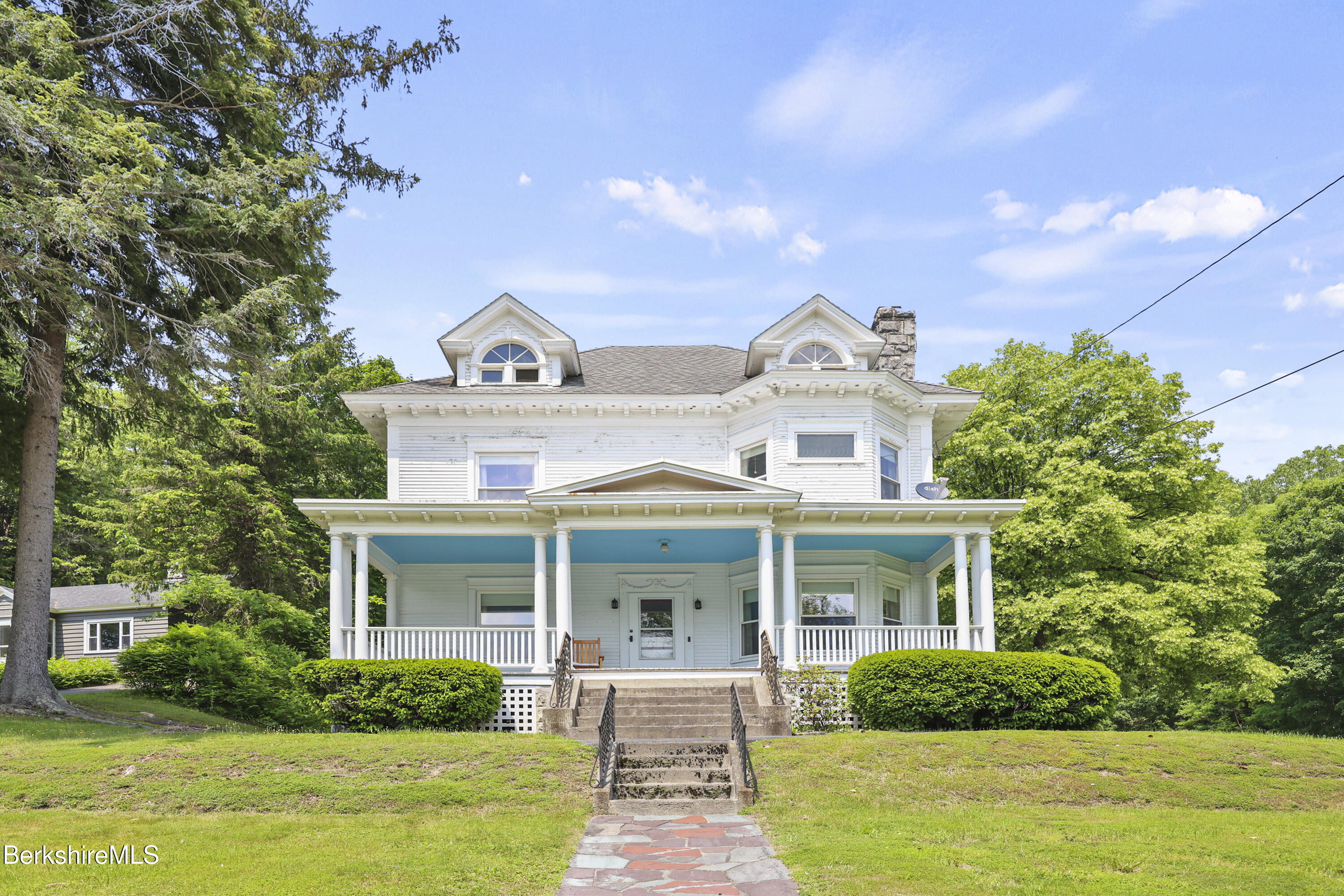 855 Massachusetts Ave, North Adams, Massachusetts image 1