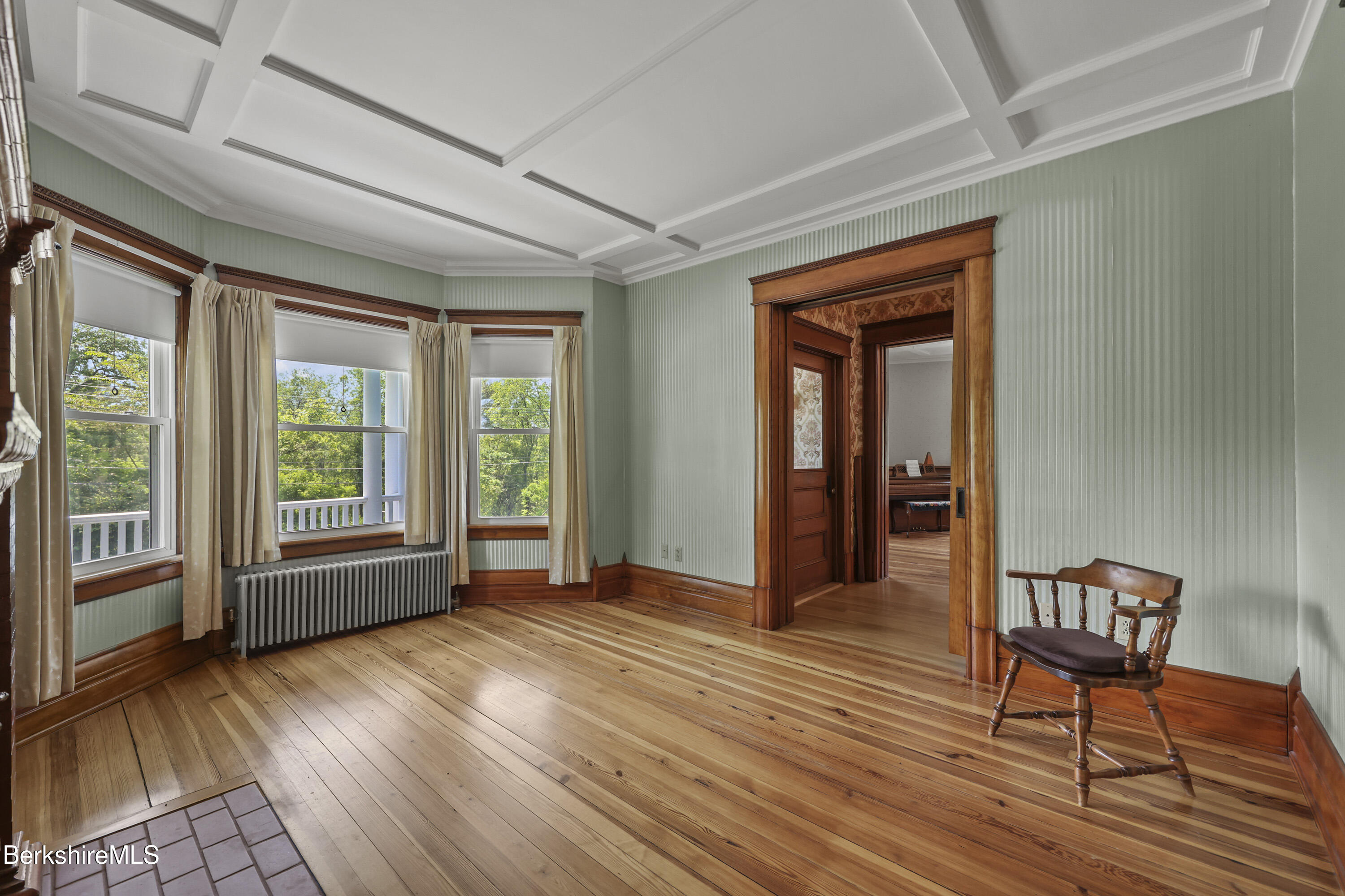 855 Massachusetts Ave, North Adams, Massachusetts image 15