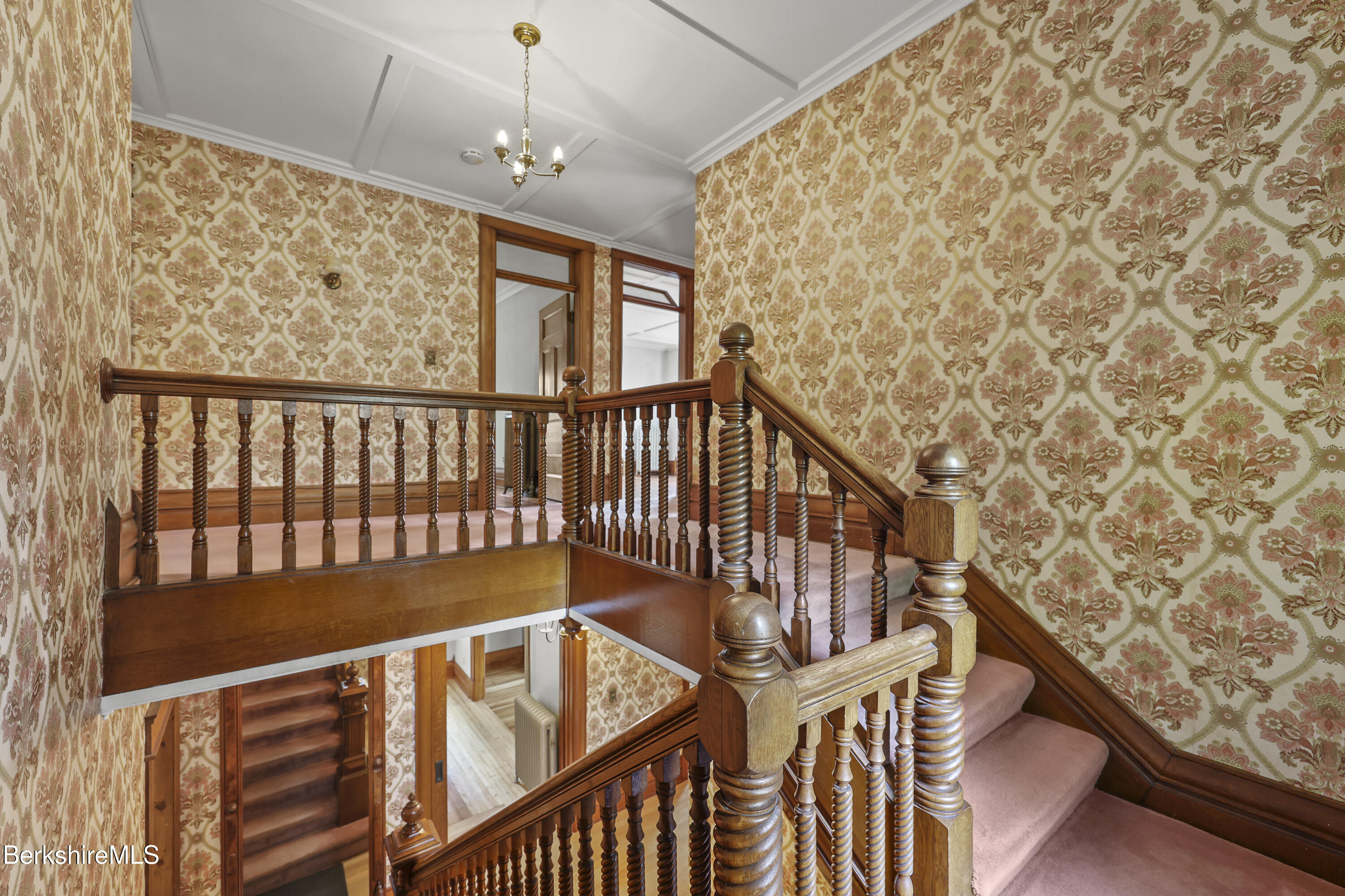 855 Massachusetts Ave, North Adams, Massachusetts image 36