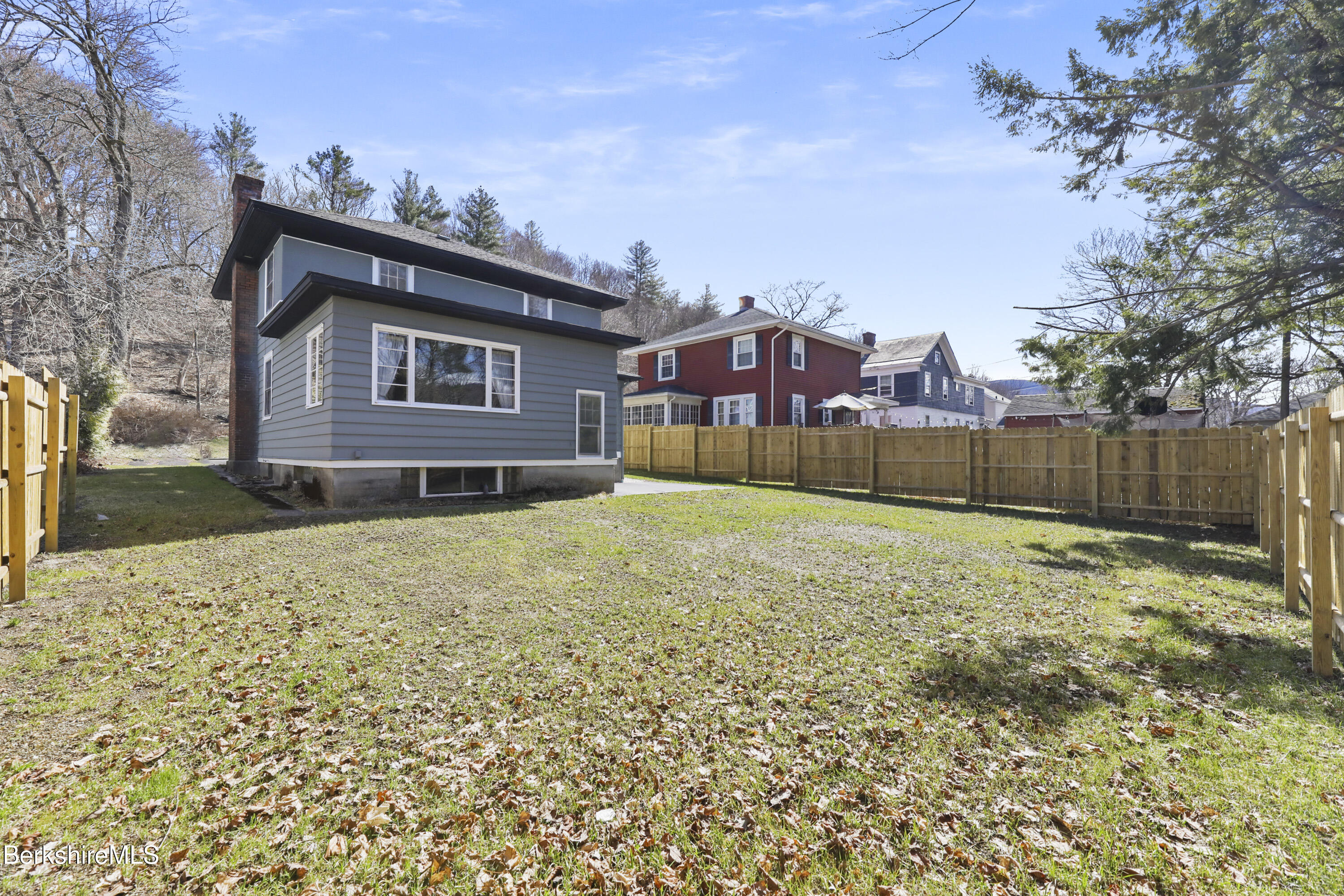 513 Church St, North Adams, Massachusetts image 39