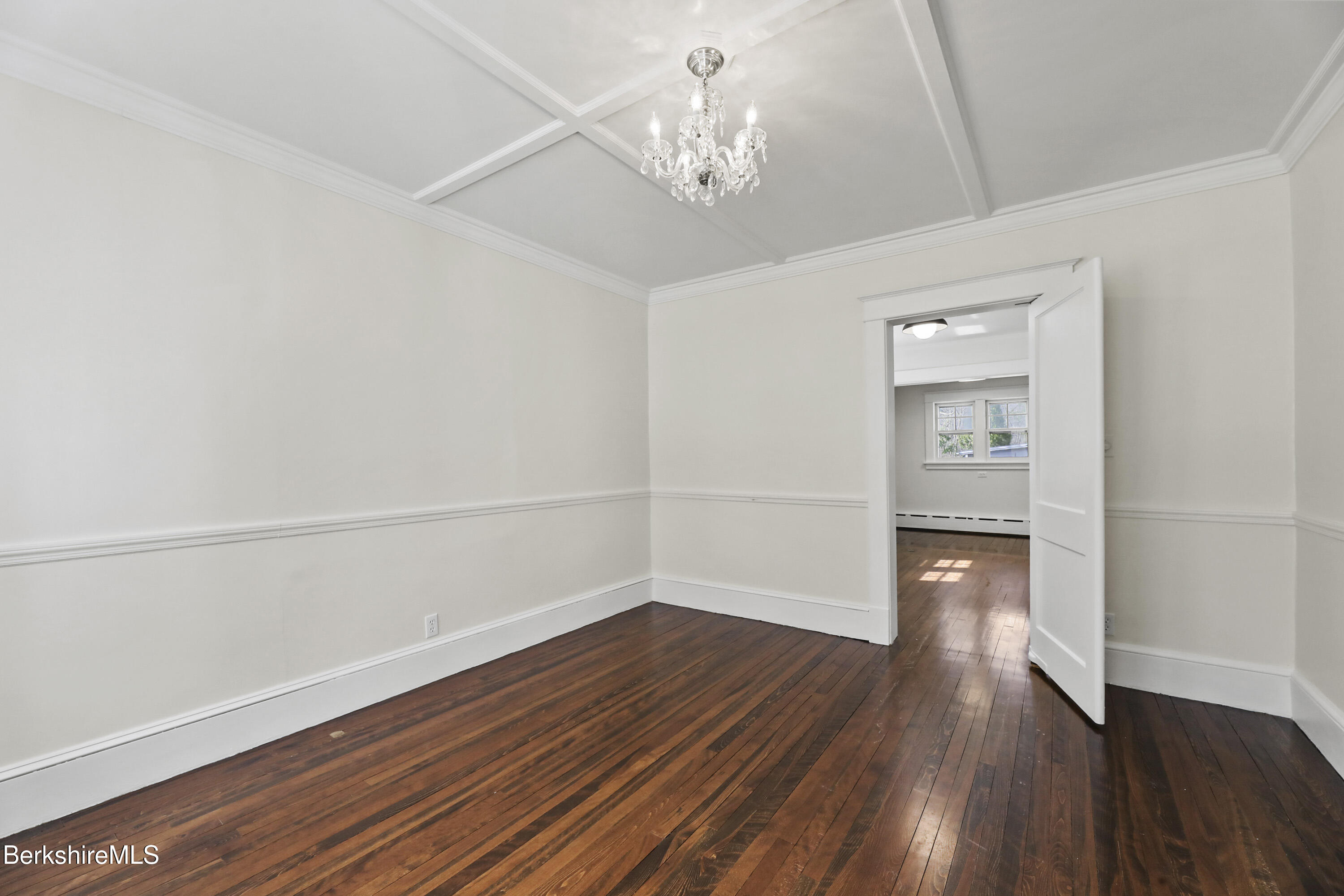 513 Church St, North Adams, Massachusetts image 9