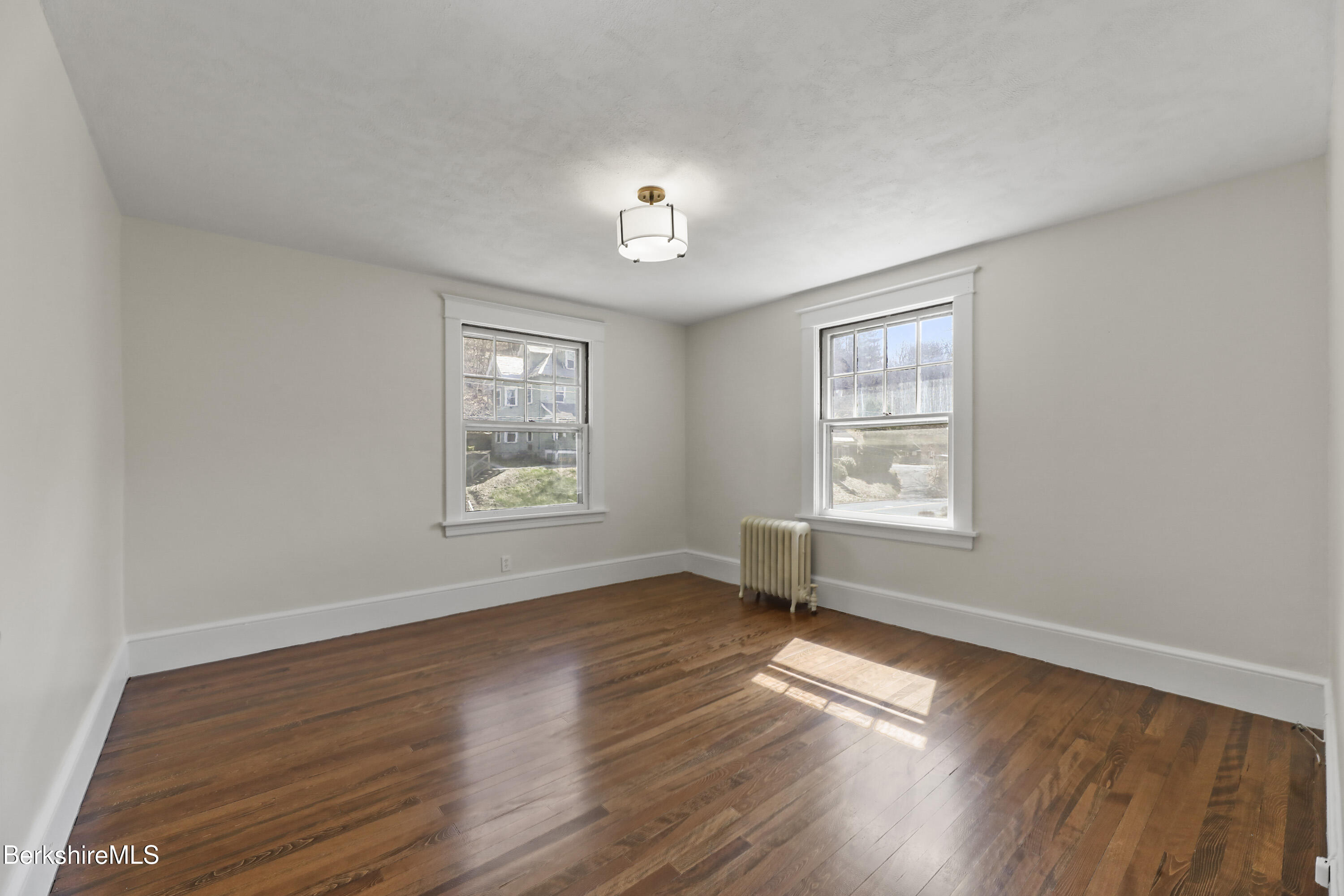 513 Church St, North Adams, Massachusetts image 27