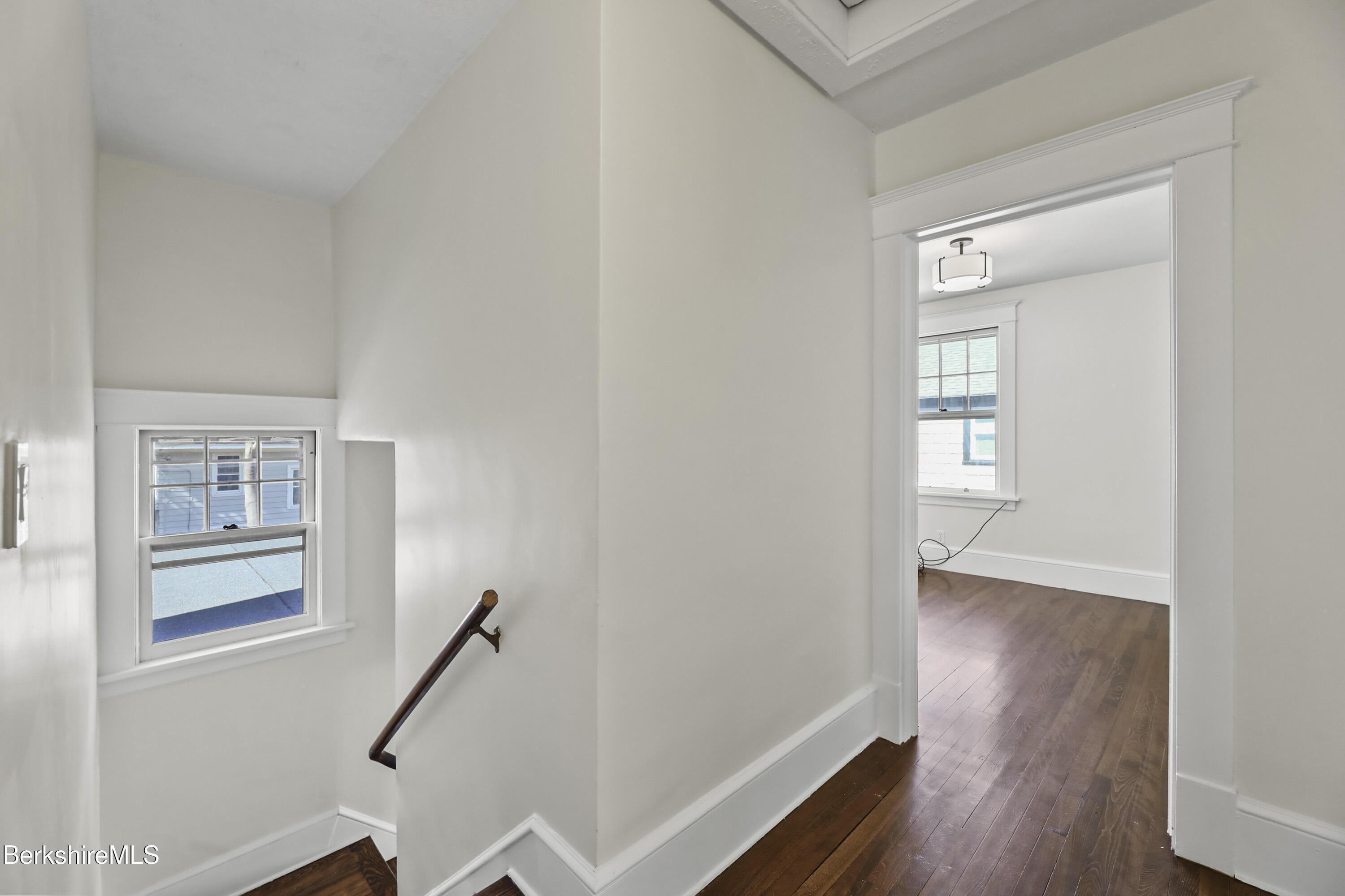 513 Church St, North Adams, Massachusetts image 23
