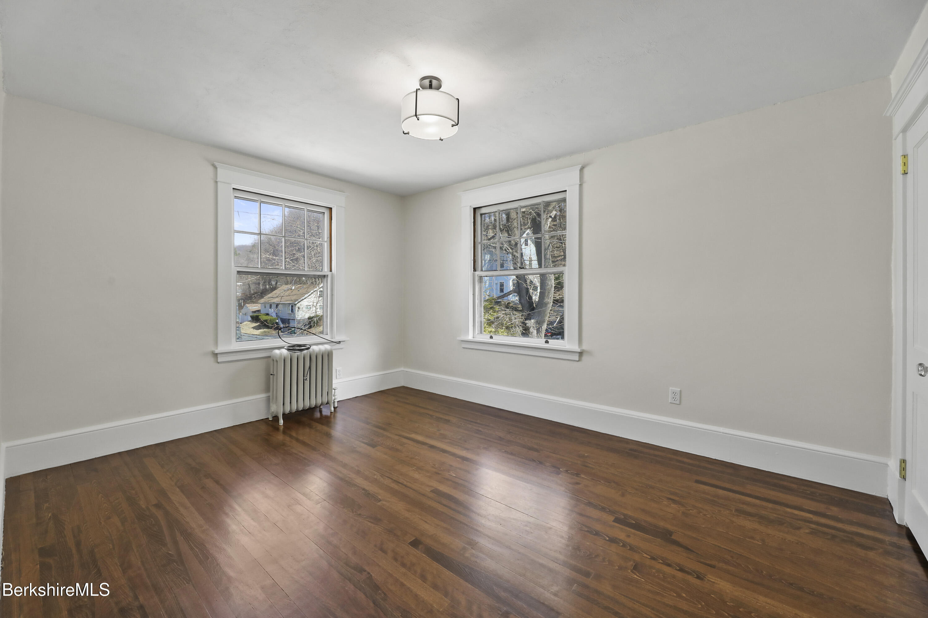 513 Church St, North Adams, Massachusetts image 25