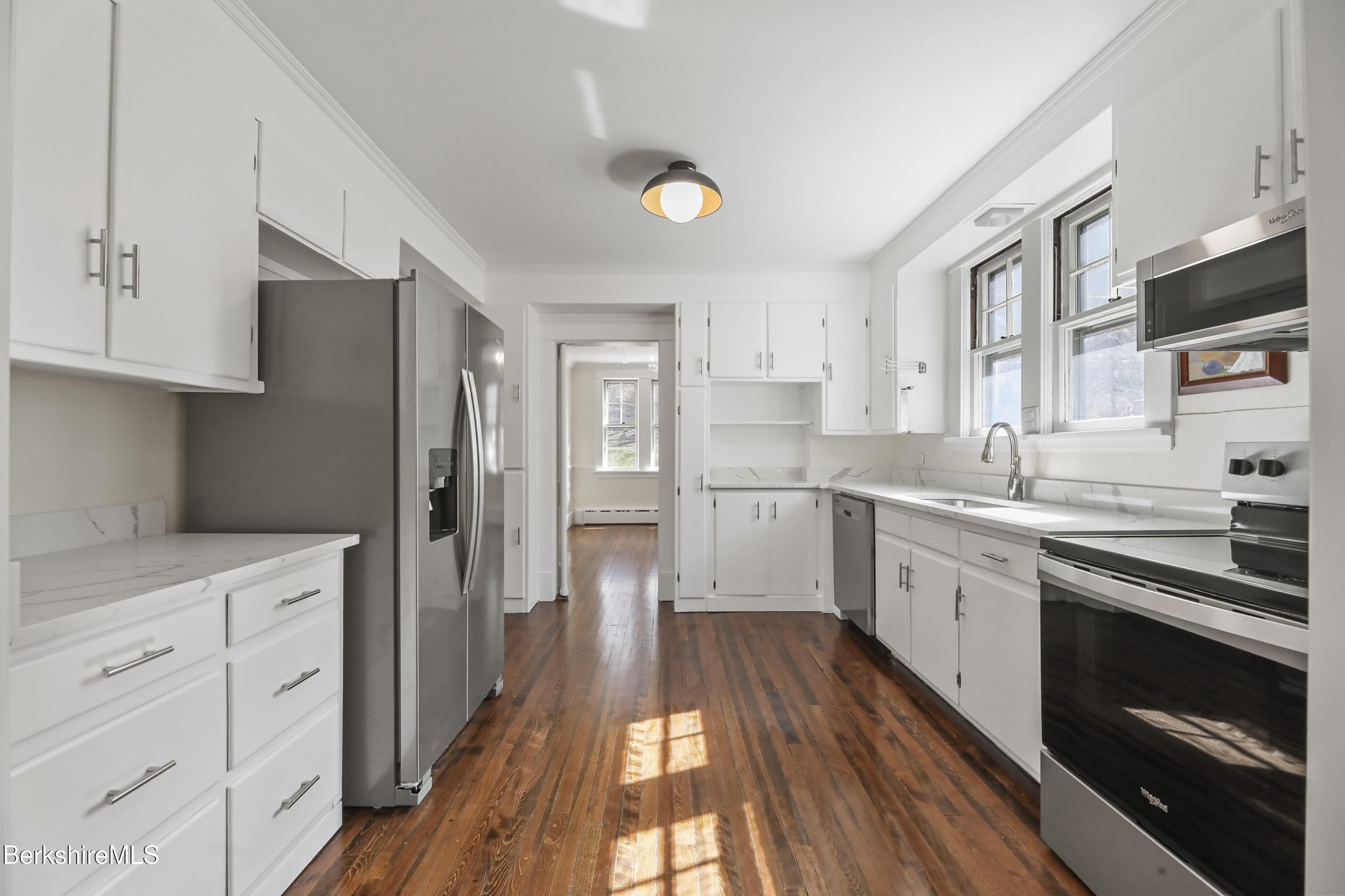 513 Church St, North Adams, Massachusetts image 15