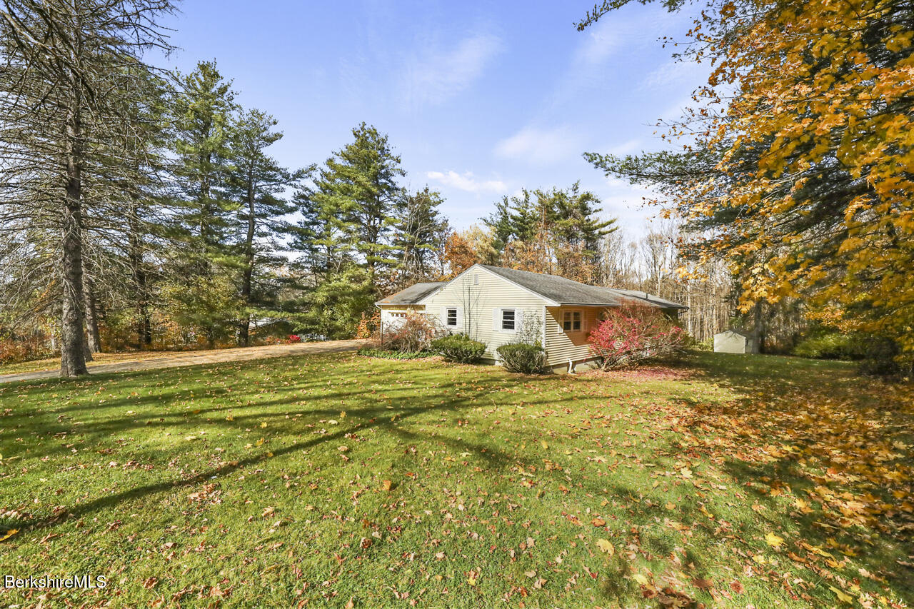 301 Grange Hall Rd, Dalton, Massachusetts image 3