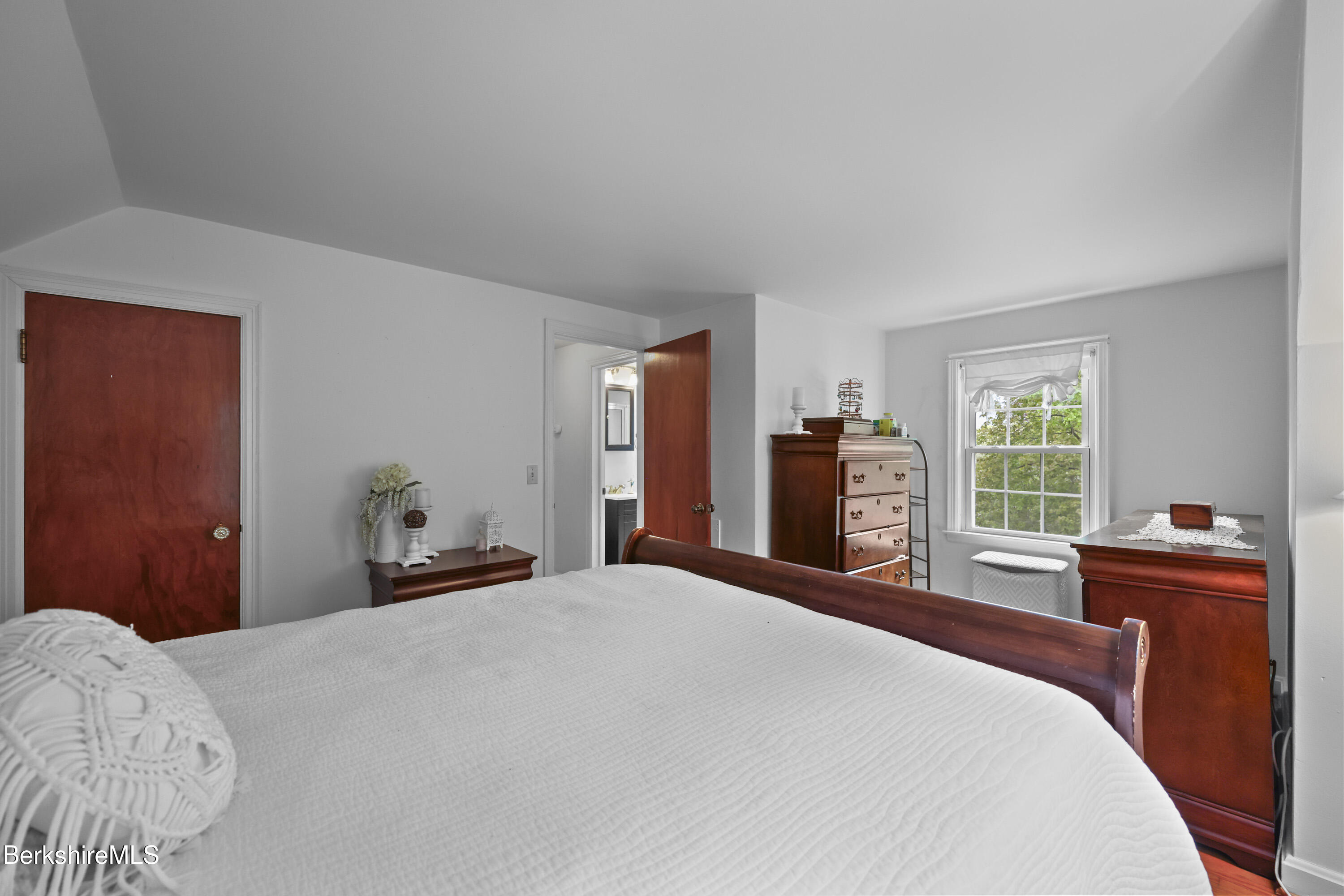 19 Elder Ave, North Adams, Massachusetts image 15