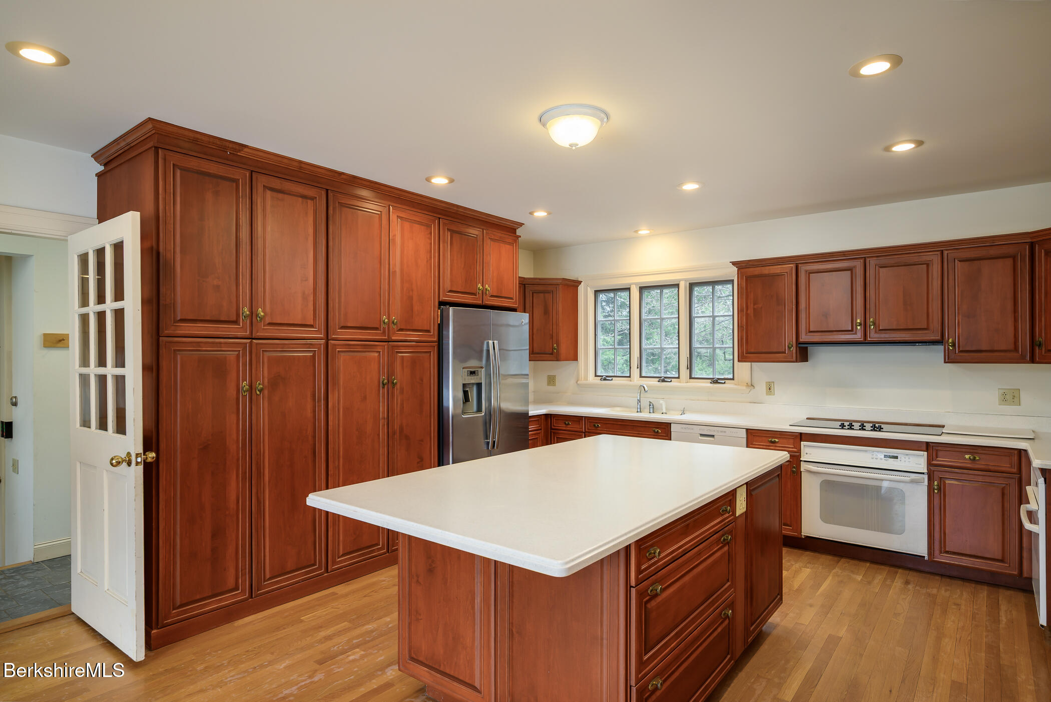 111 Park St, Williamstown, Massachusetts image 15