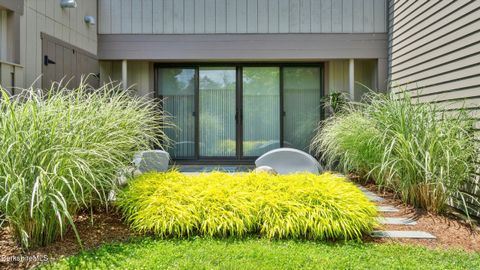 Condo For Sale - 424 N Hemlock Ln<br/> Berkshire County, Williamstown, MA 01267