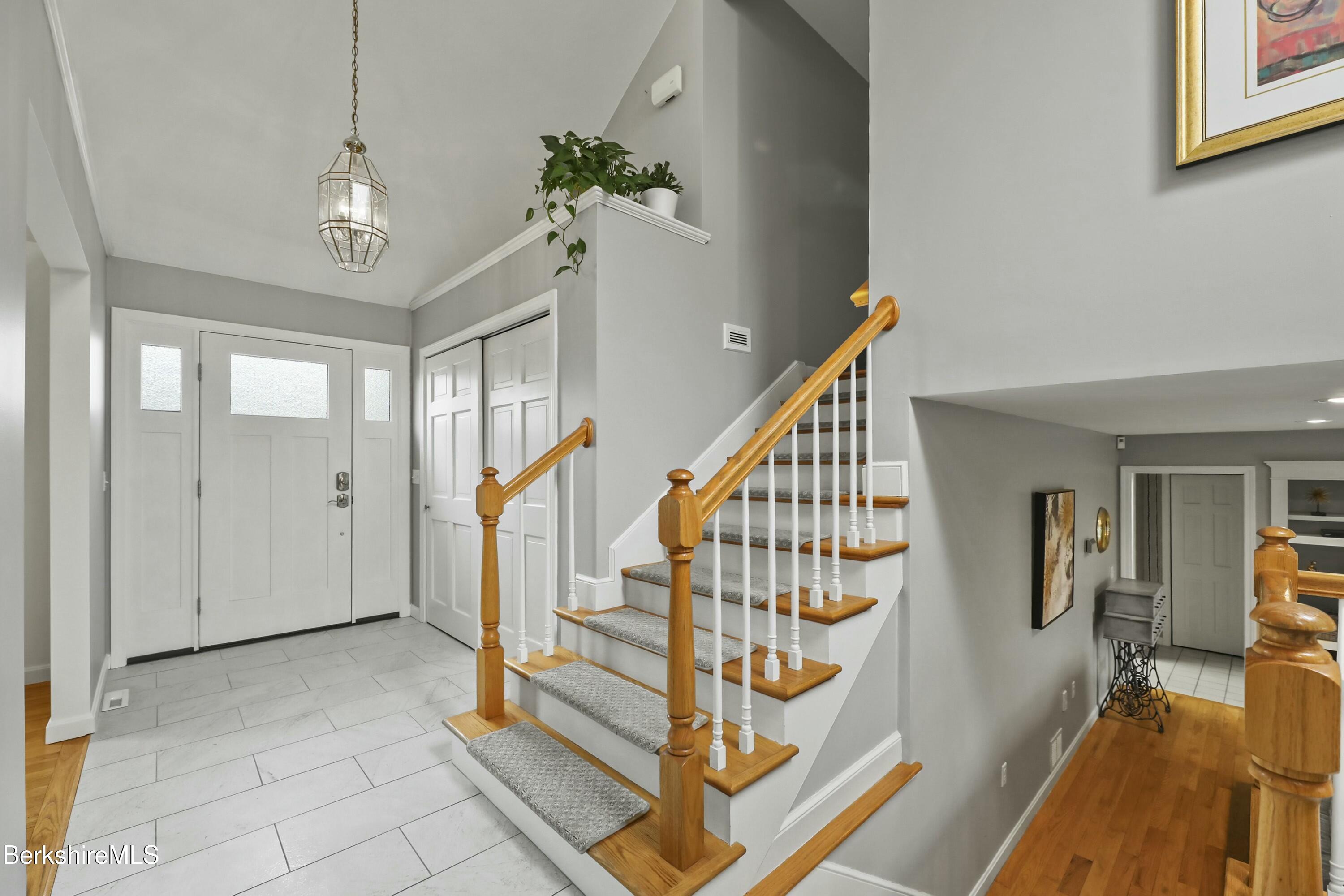195 Wells Ave, North Adams, Massachusetts image 4