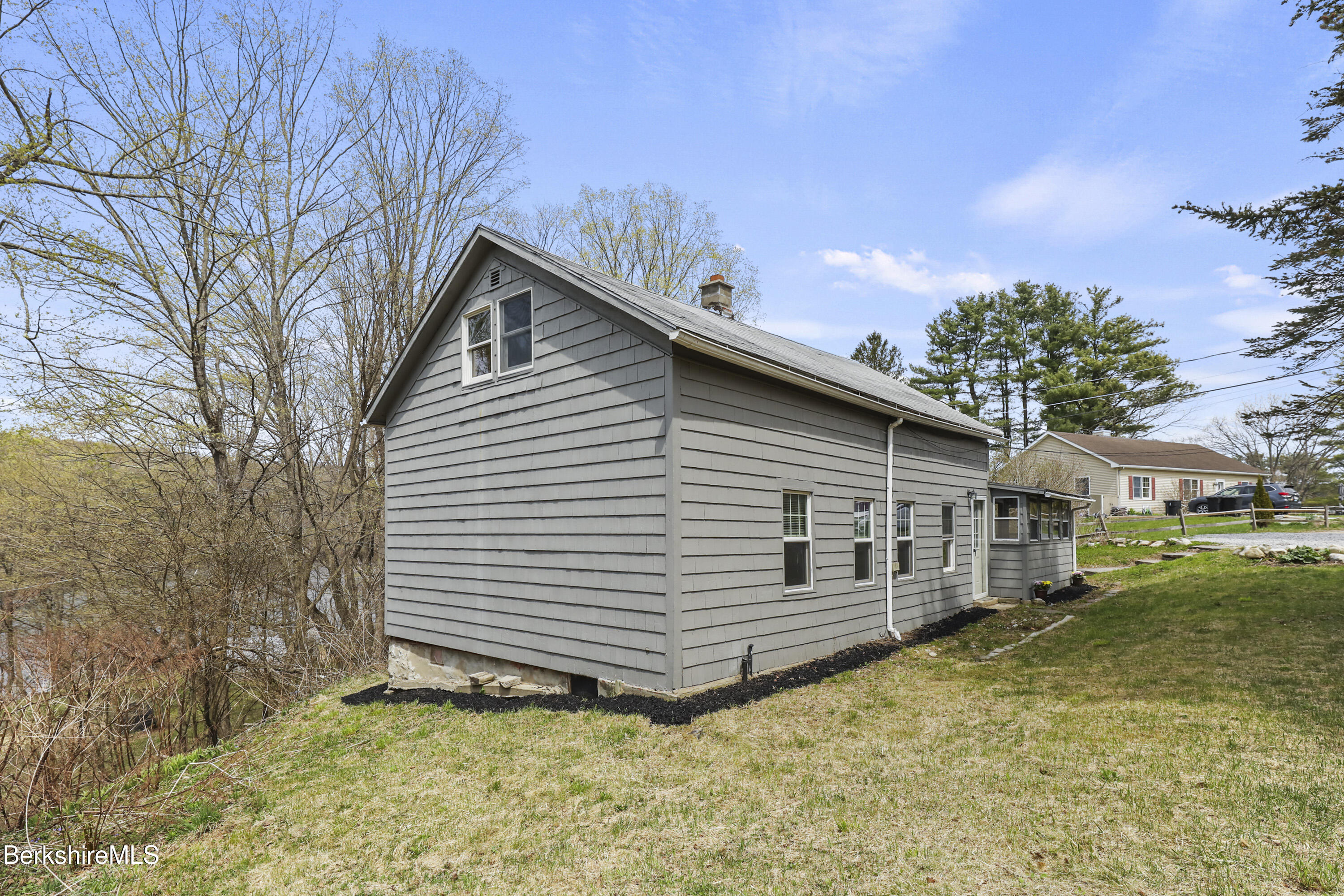 30 Glassworks Rd, Lanesborough, Massachusetts image 32