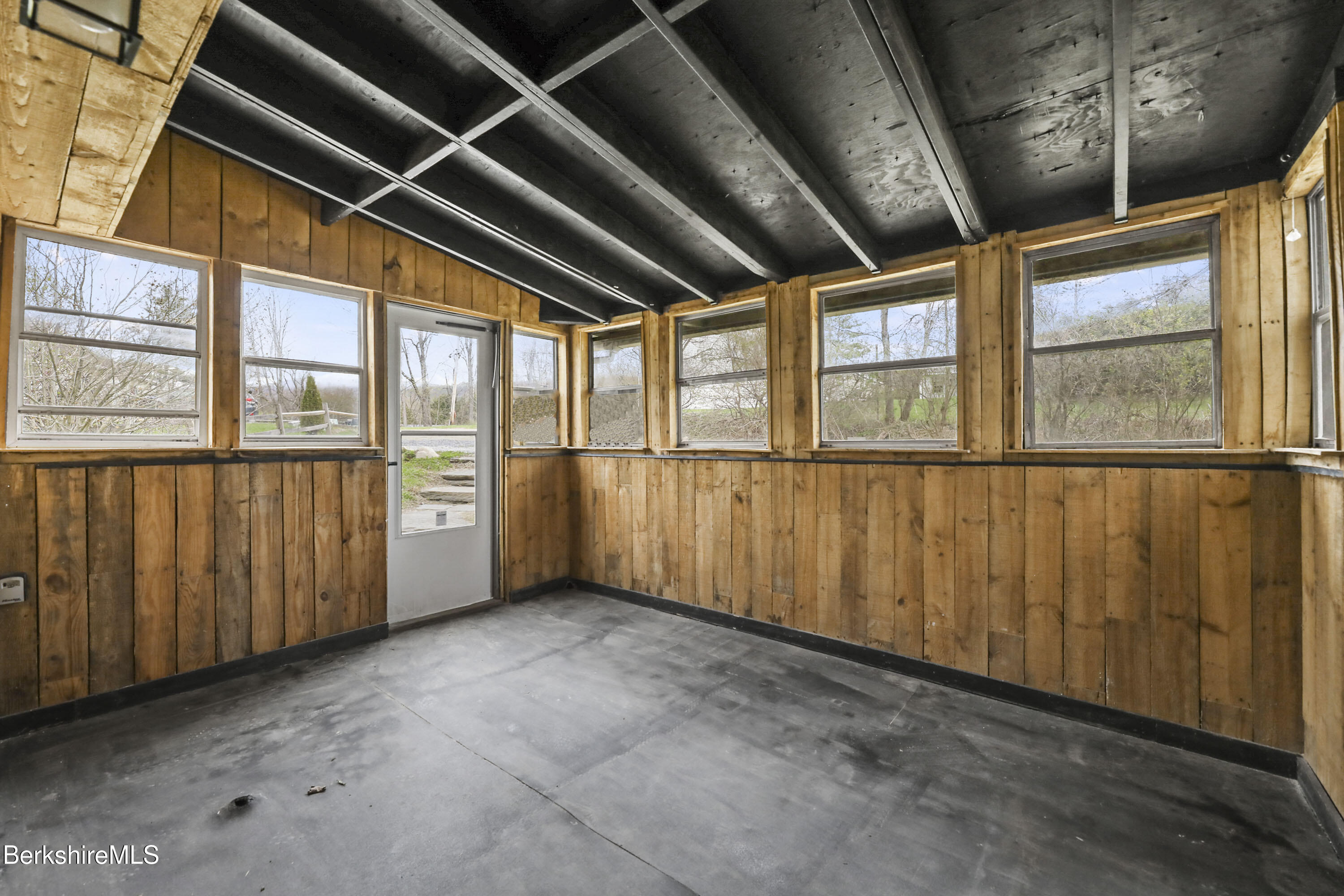 30 Glassworks Rd, Lanesborough, Massachusetts image 6