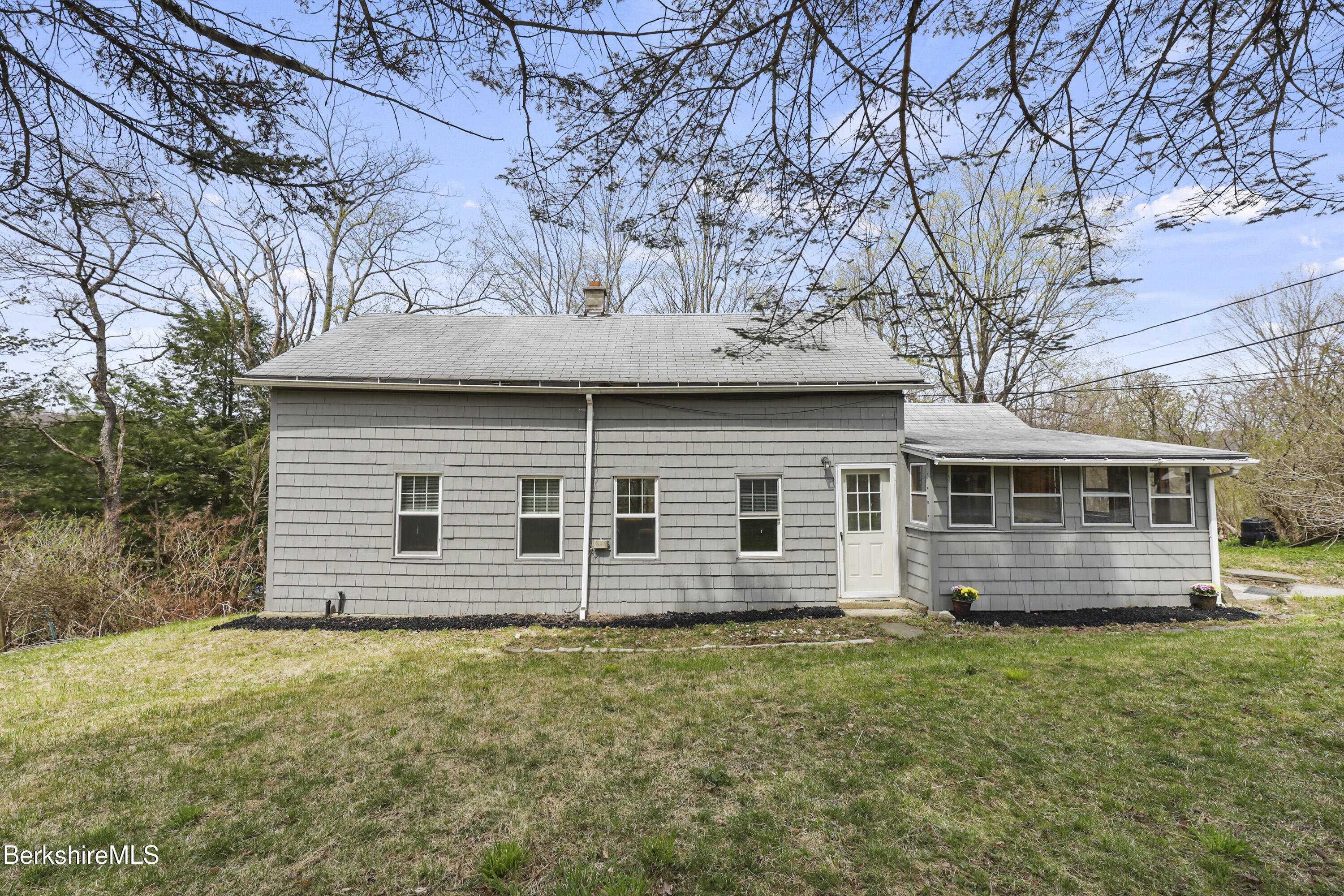 30 Glassworks Rd, Lanesborough, Massachusetts image 33