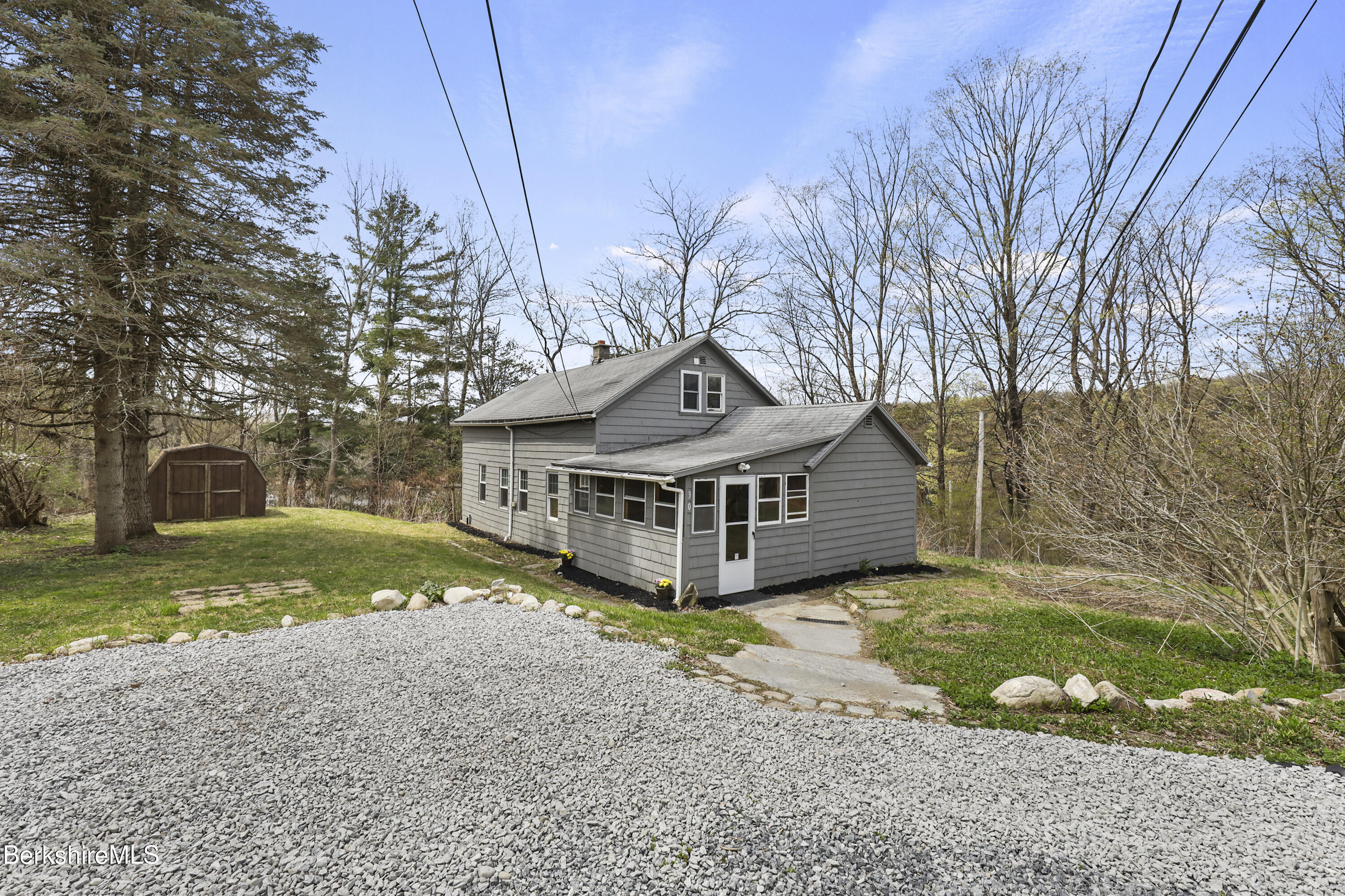 30 Glassworks Rd, Lanesborough, Massachusetts image 2