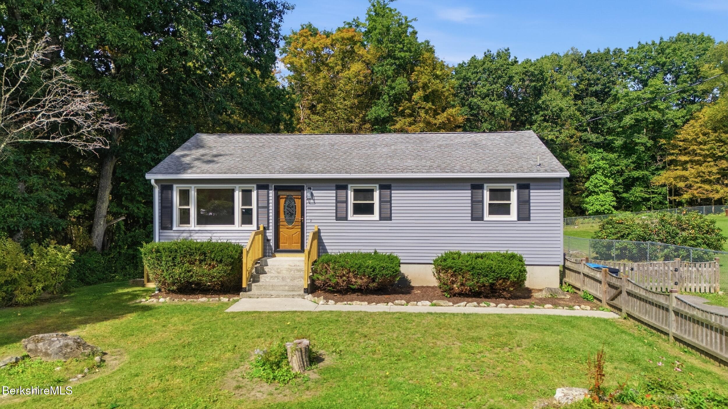 37 Broadview Ter