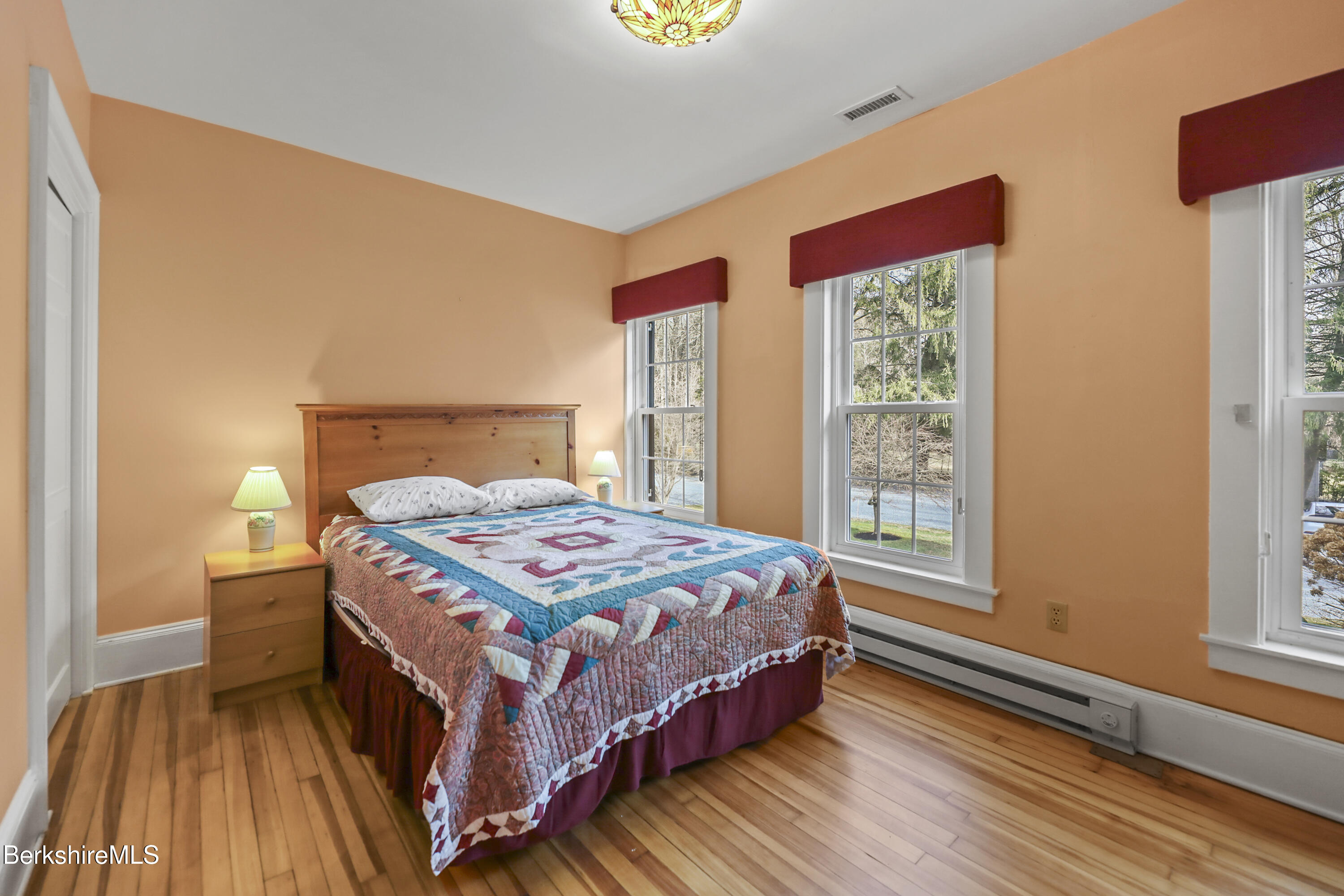 57 Main St #4, Stockbridge, Massachusetts image 6