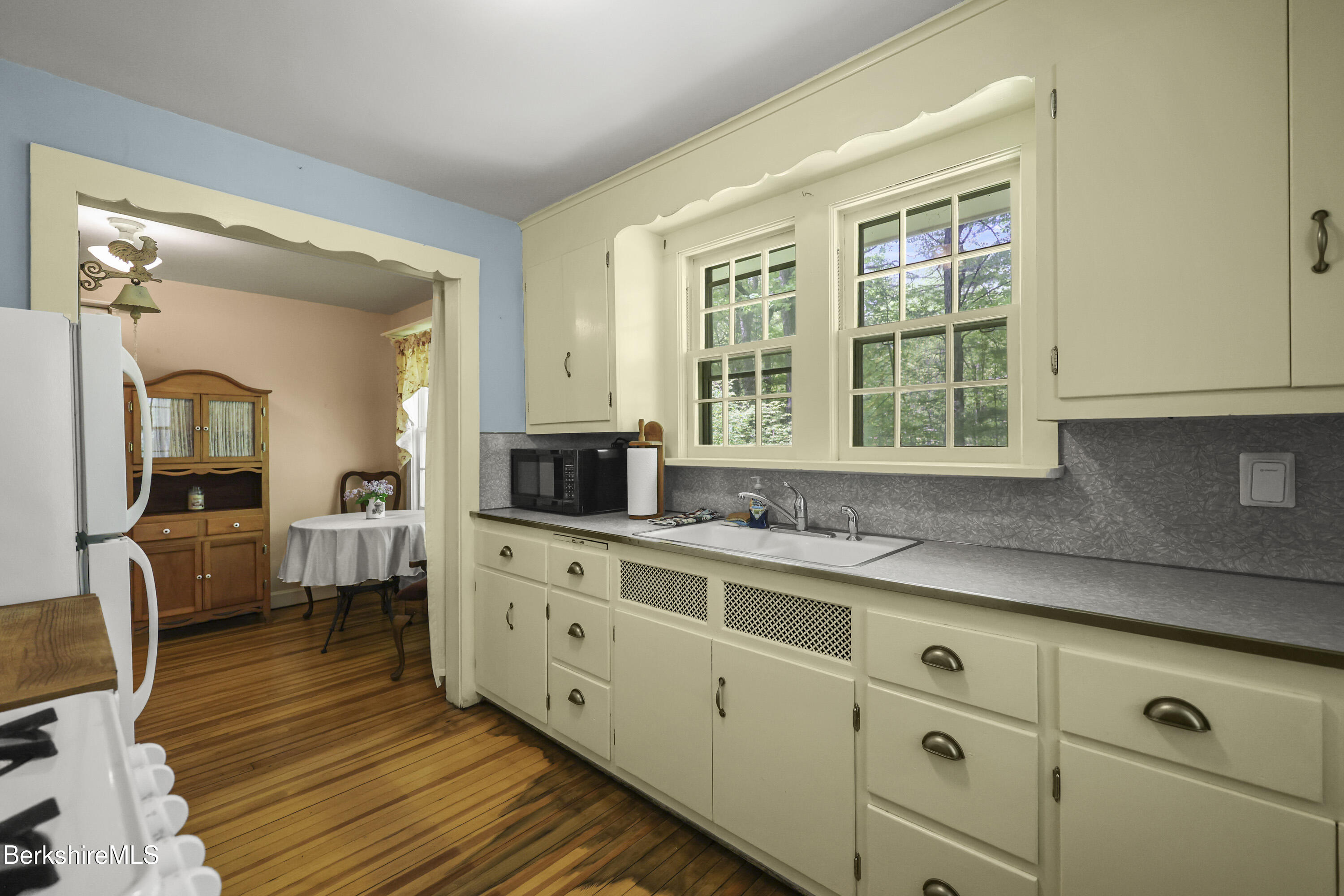 21 Furnace Rd, Richmond, Massachusetts image 14