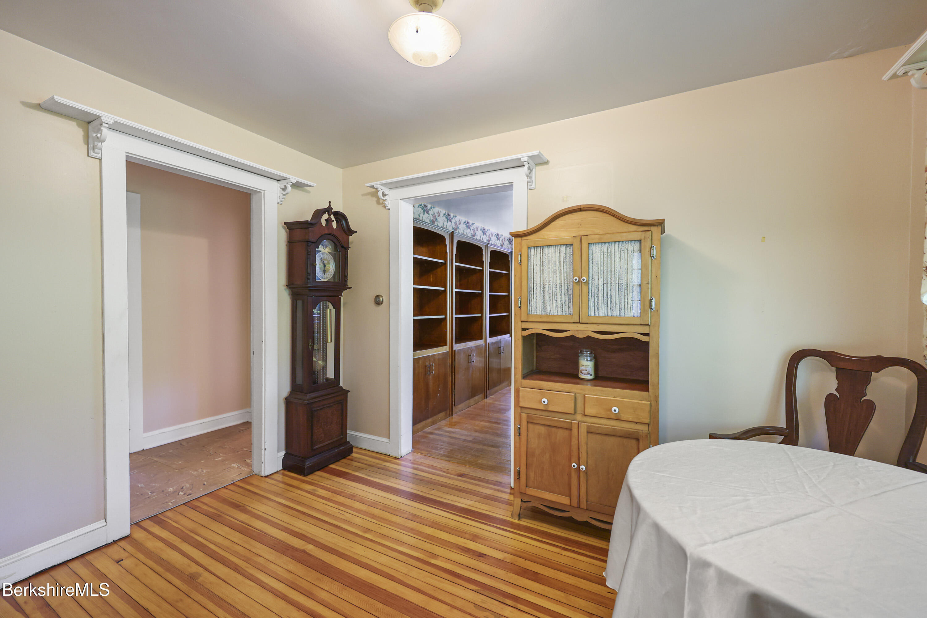21 Furnace Rd, Richmond, Massachusetts image 11