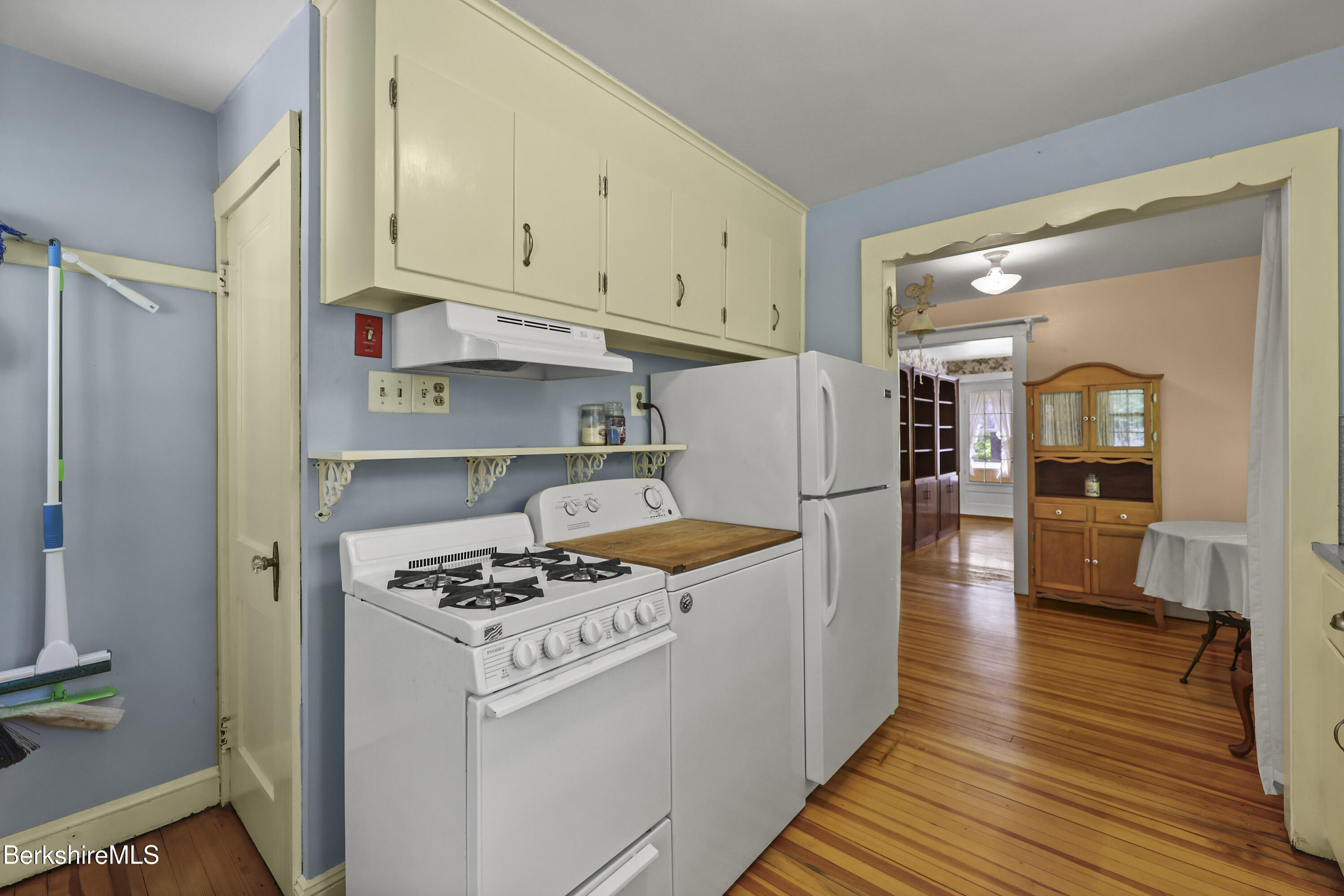 21 Furnace Rd, Richmond, Massachusetts image 15