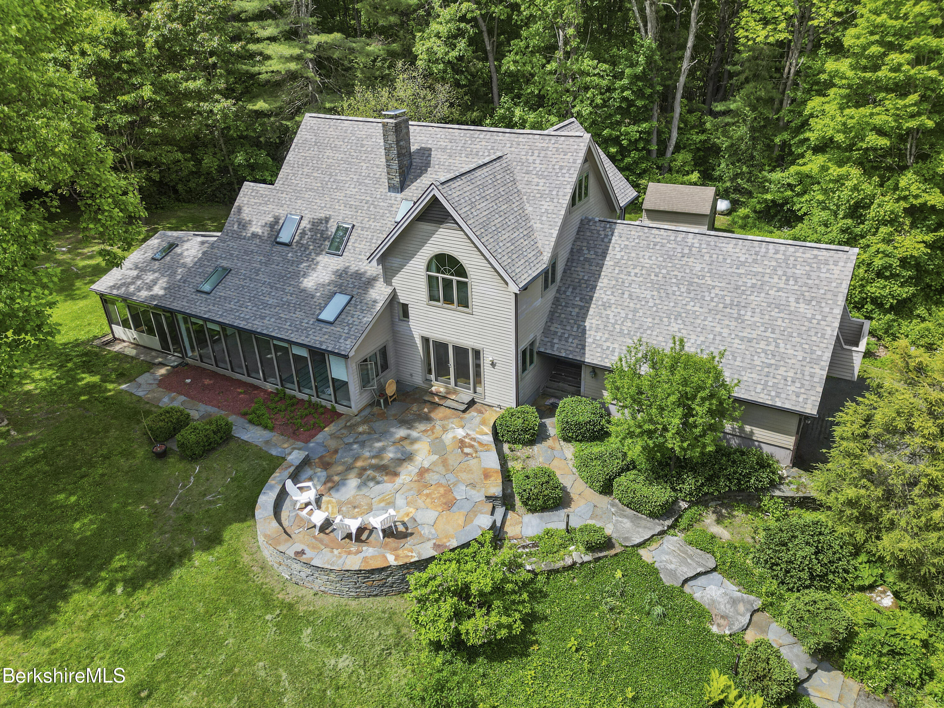 46 Center Rd, West Stockbridge, Massachusetts image 1