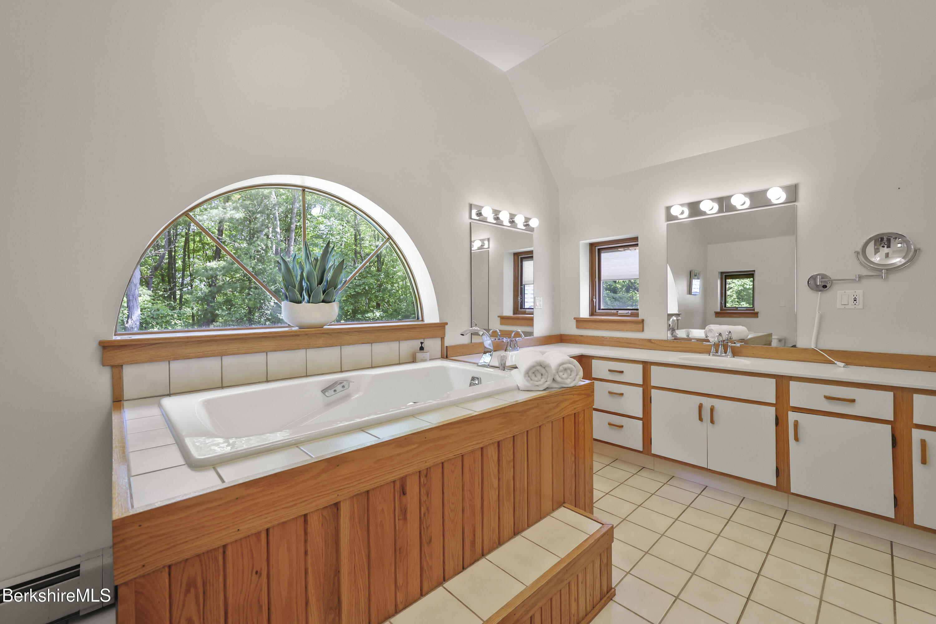 46 Center Rd, West Stockbridge, Massachusetts image 22