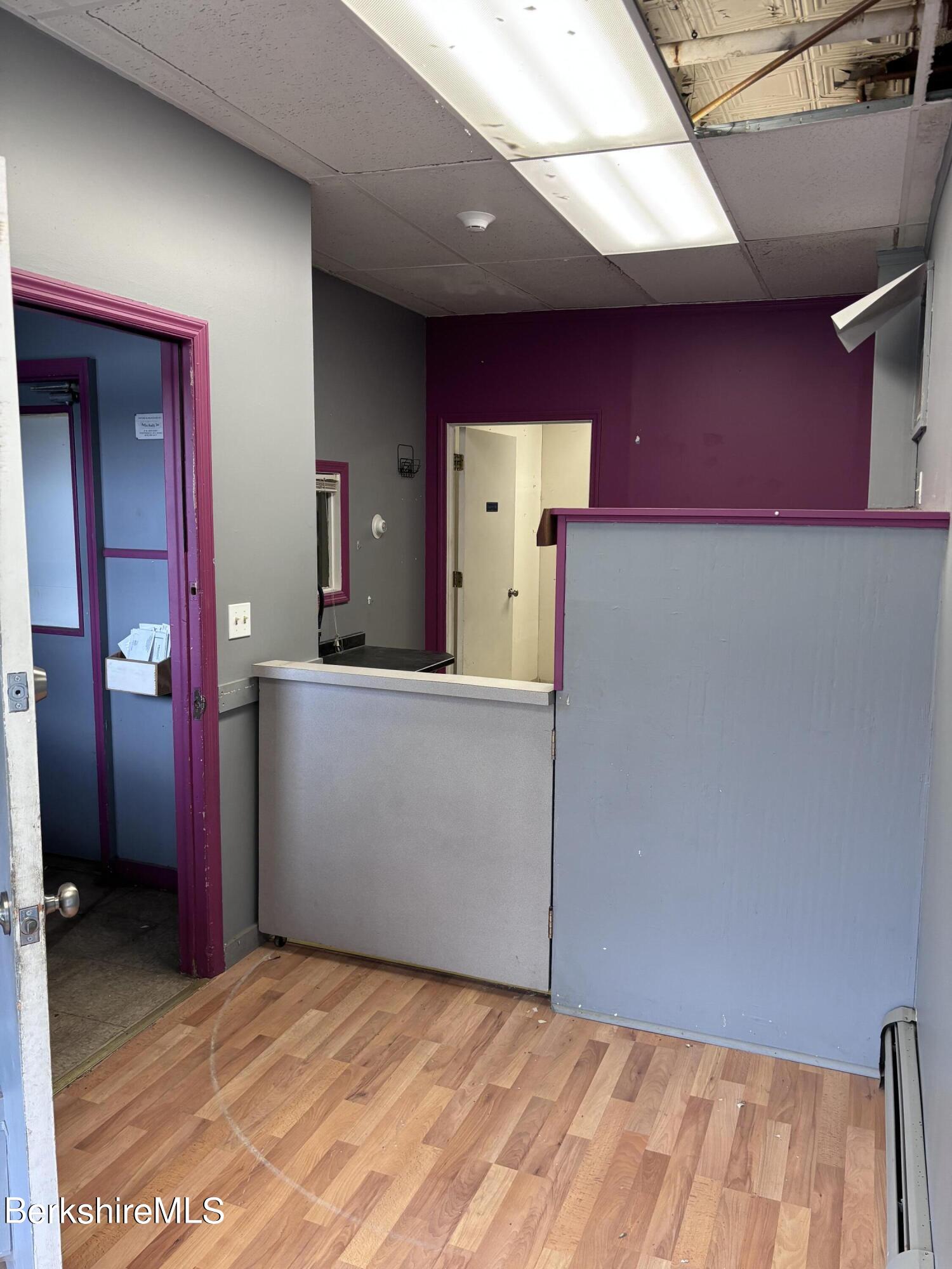 Pittsfield, Massachusetts 01201, United States, ,1 BathroomBathrooms,Residential,Active,68240
