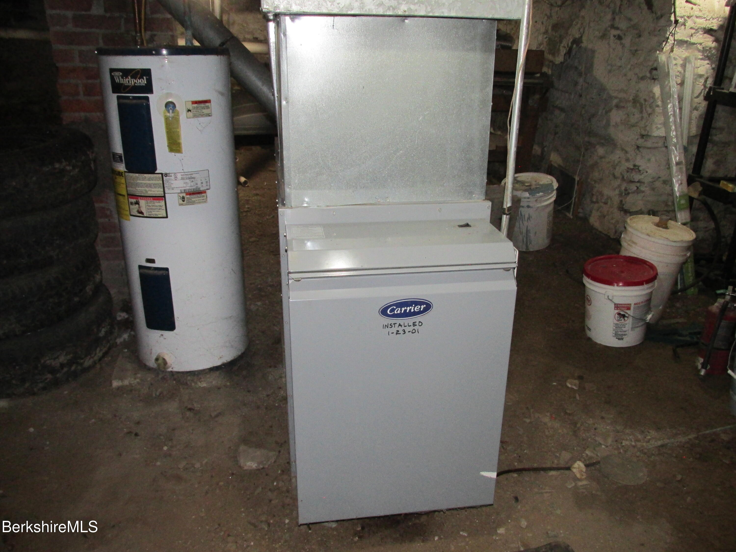 Ghent, New York 12075, United States, 3 Bedrooms Bedrooms, ,2 BathroomsBathrooms,Residential,Pending,111447