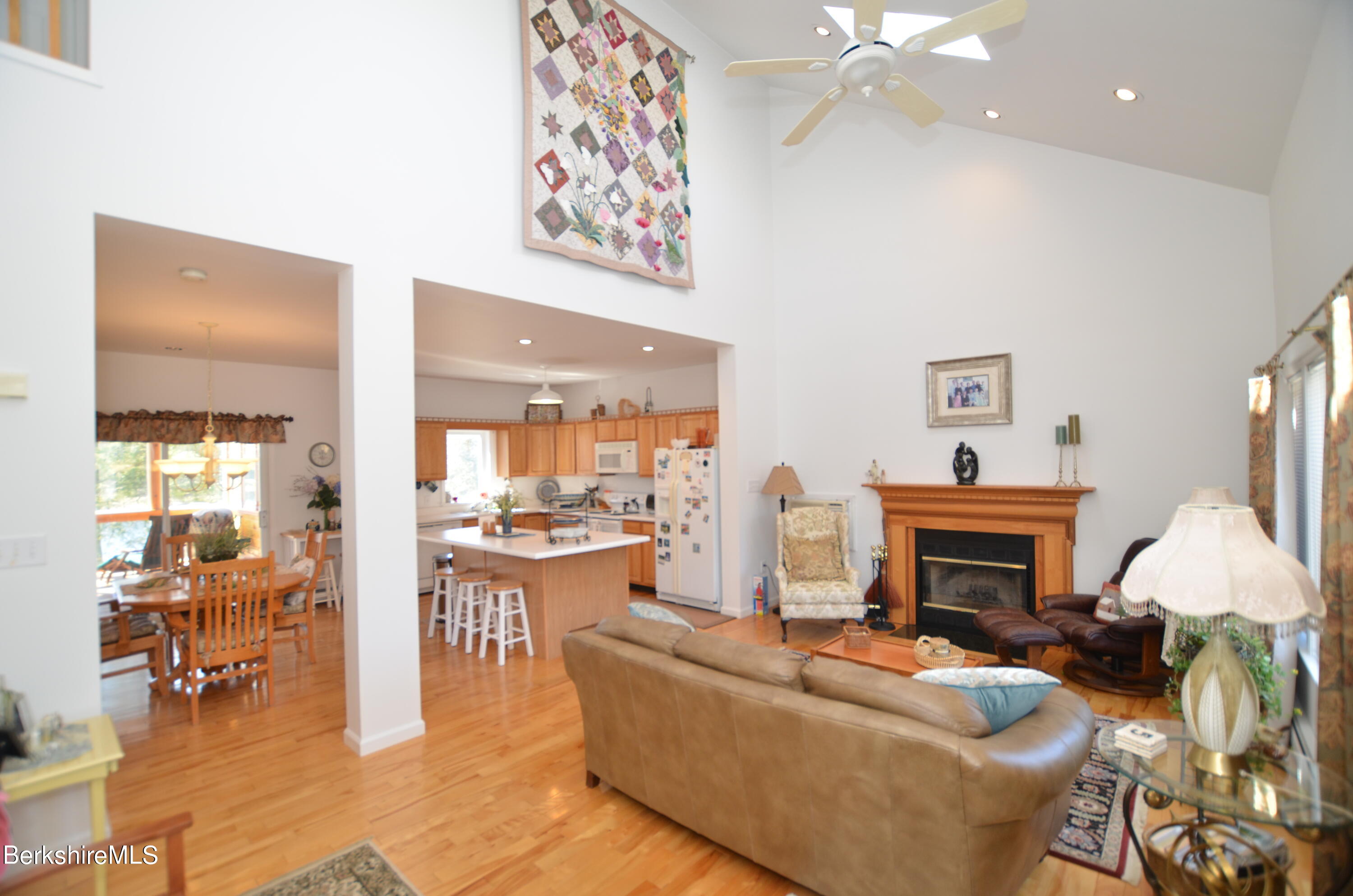 11 Bow North --, Becket, Massachusetts image 4