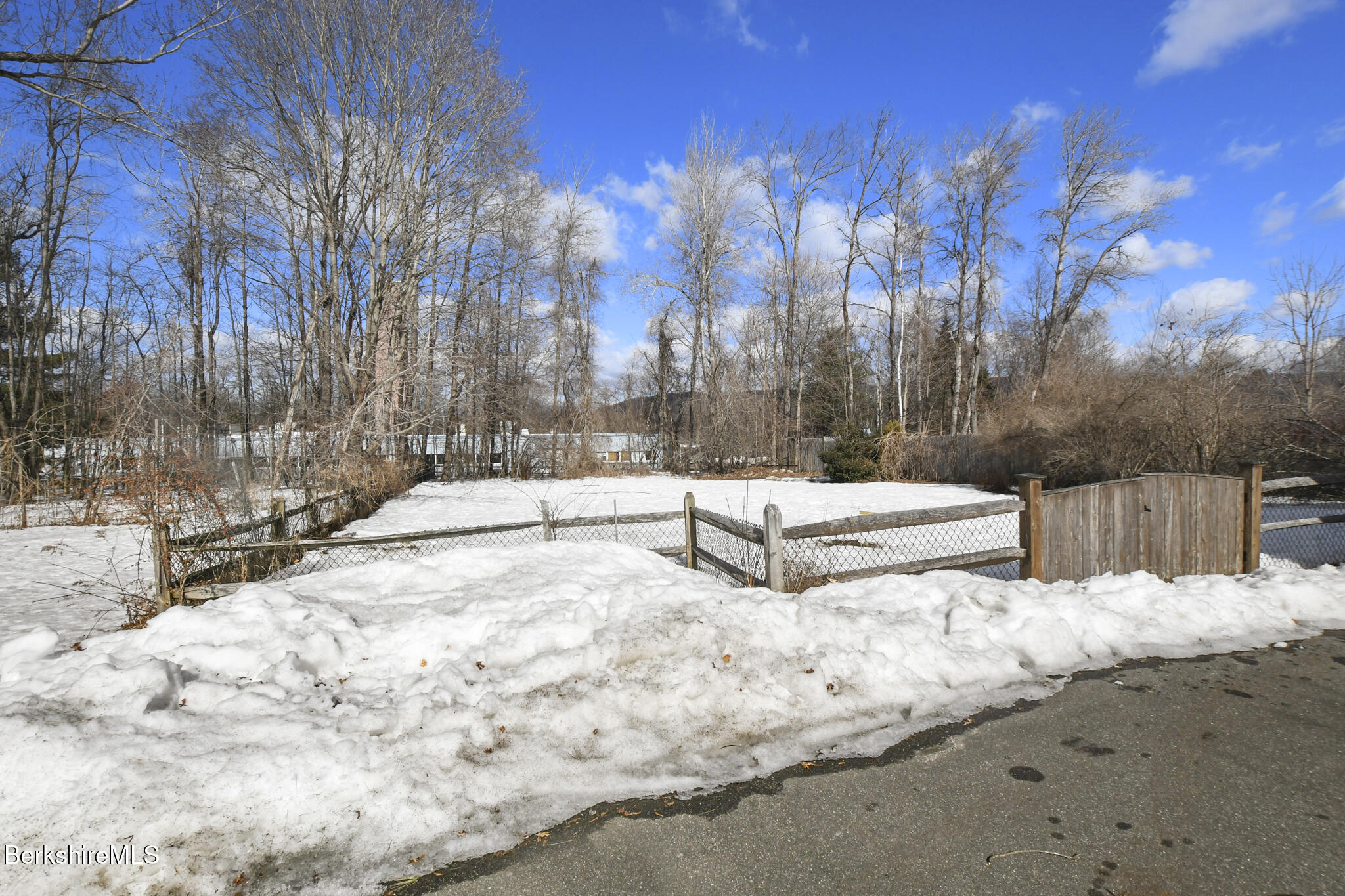159 Depot St, Dalton, Massachusetts image 40