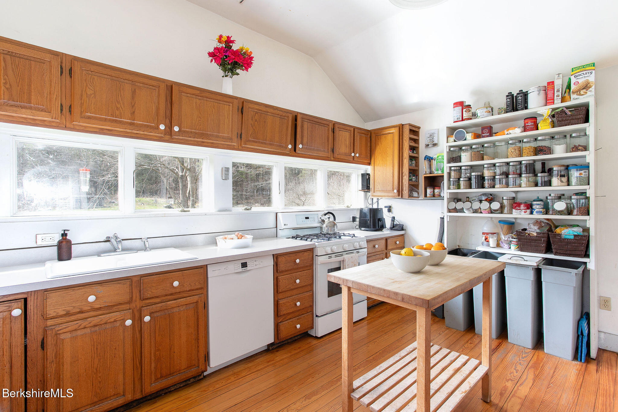 276 Great Barrington Rd, West Stockbridge, Massachusetts image 13
