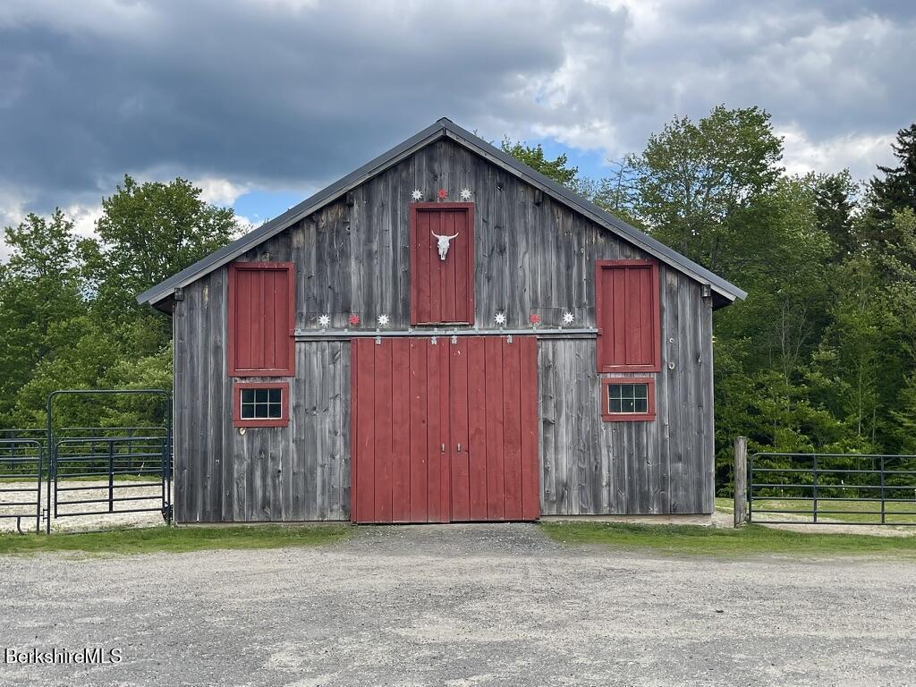 1130 Main Rd, Savoy, Massachusetts image 4