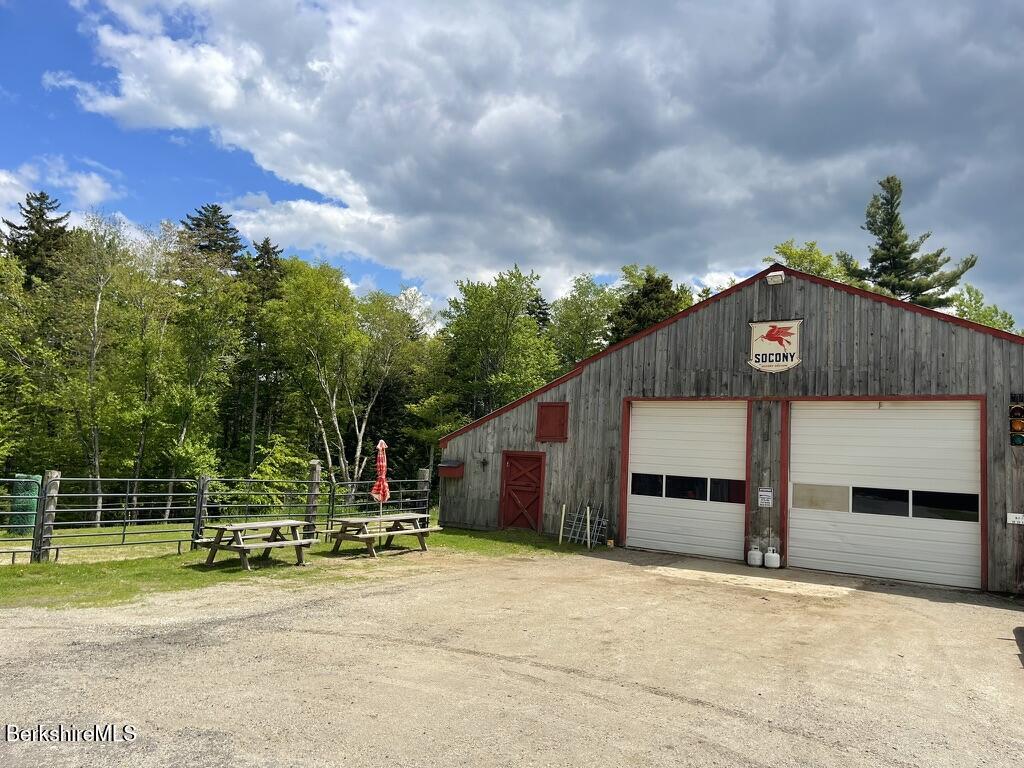 1130 Main Rd, Savoy, Massachusetts image 11