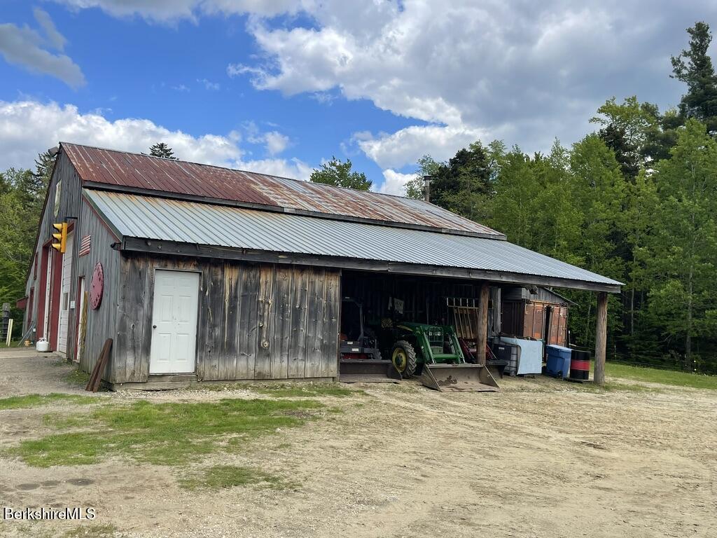 1130 Main Rd, Savoy, Massachusetts image 17