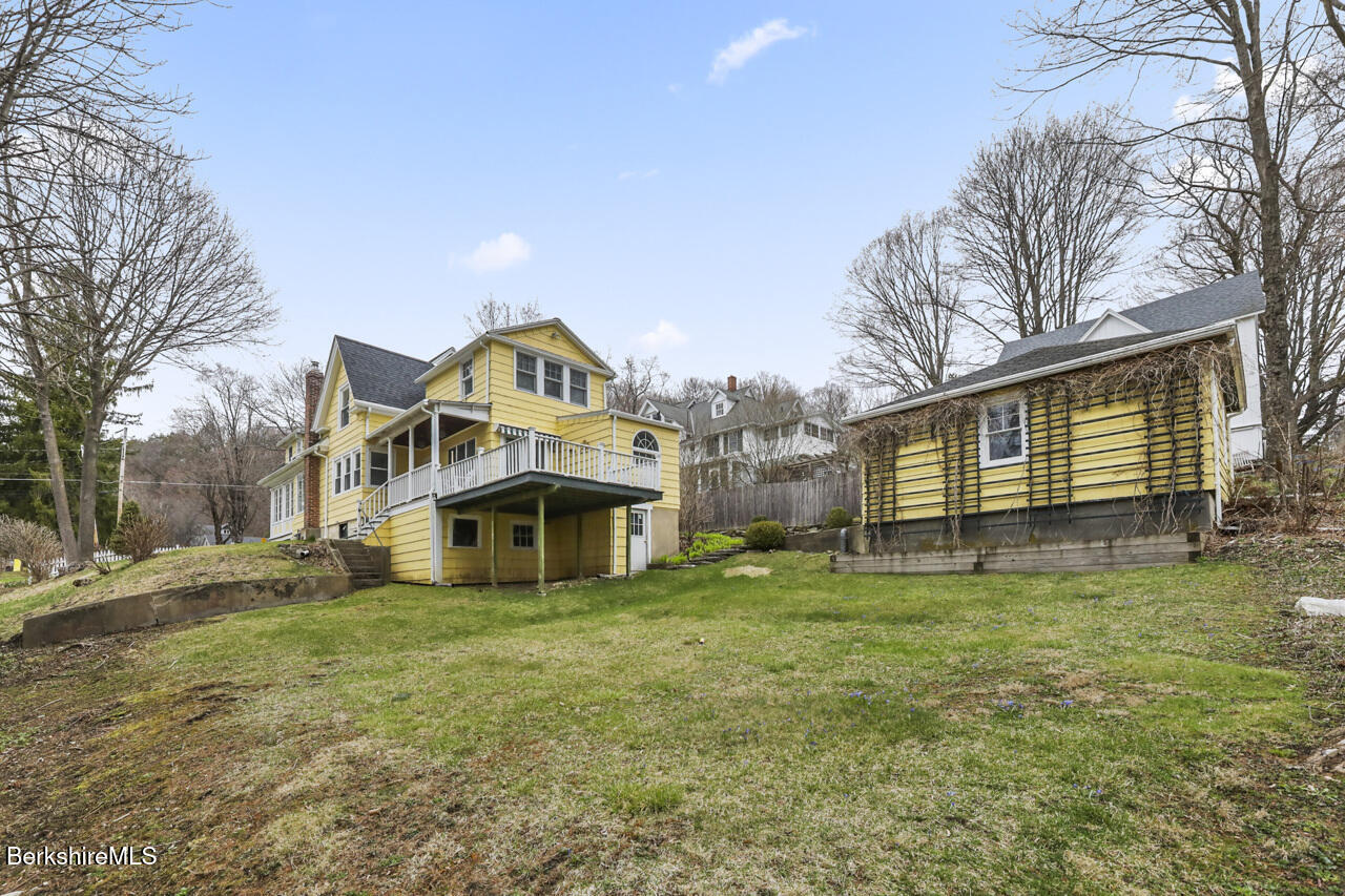 100 Franklin St, Lee, Massachusetts image 20