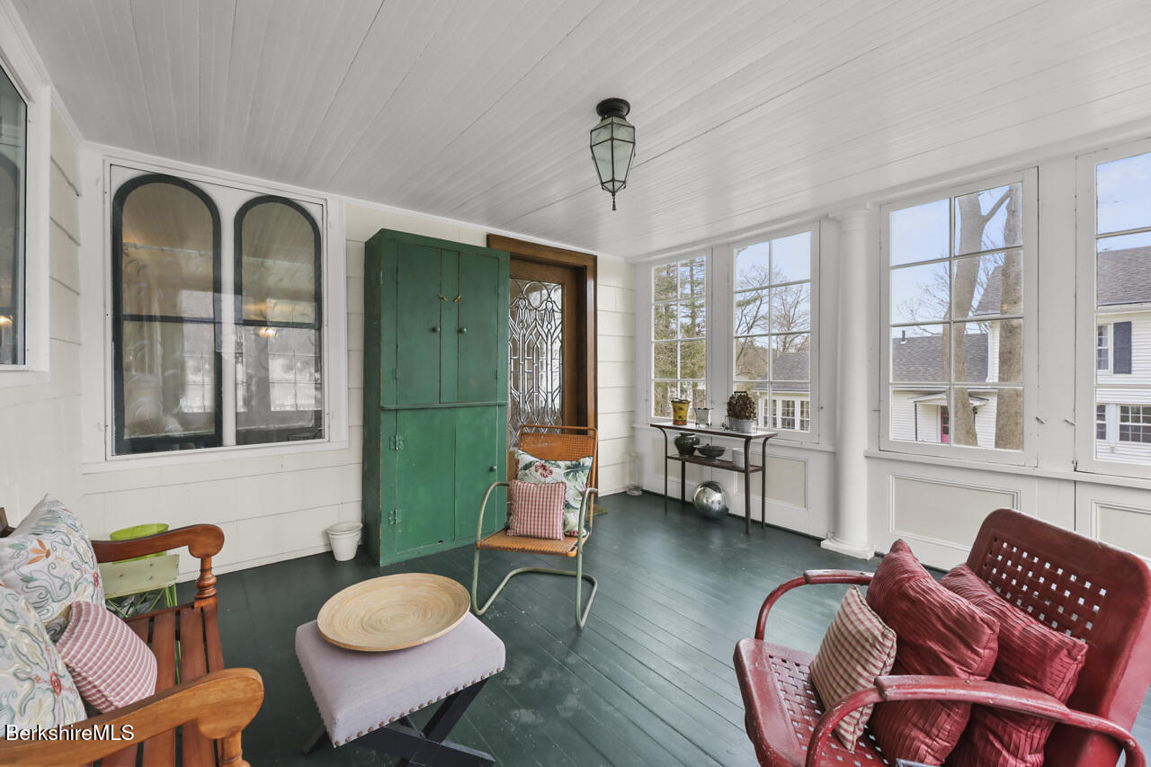 100 Franklin St, Lee, Massachusetts image 9
