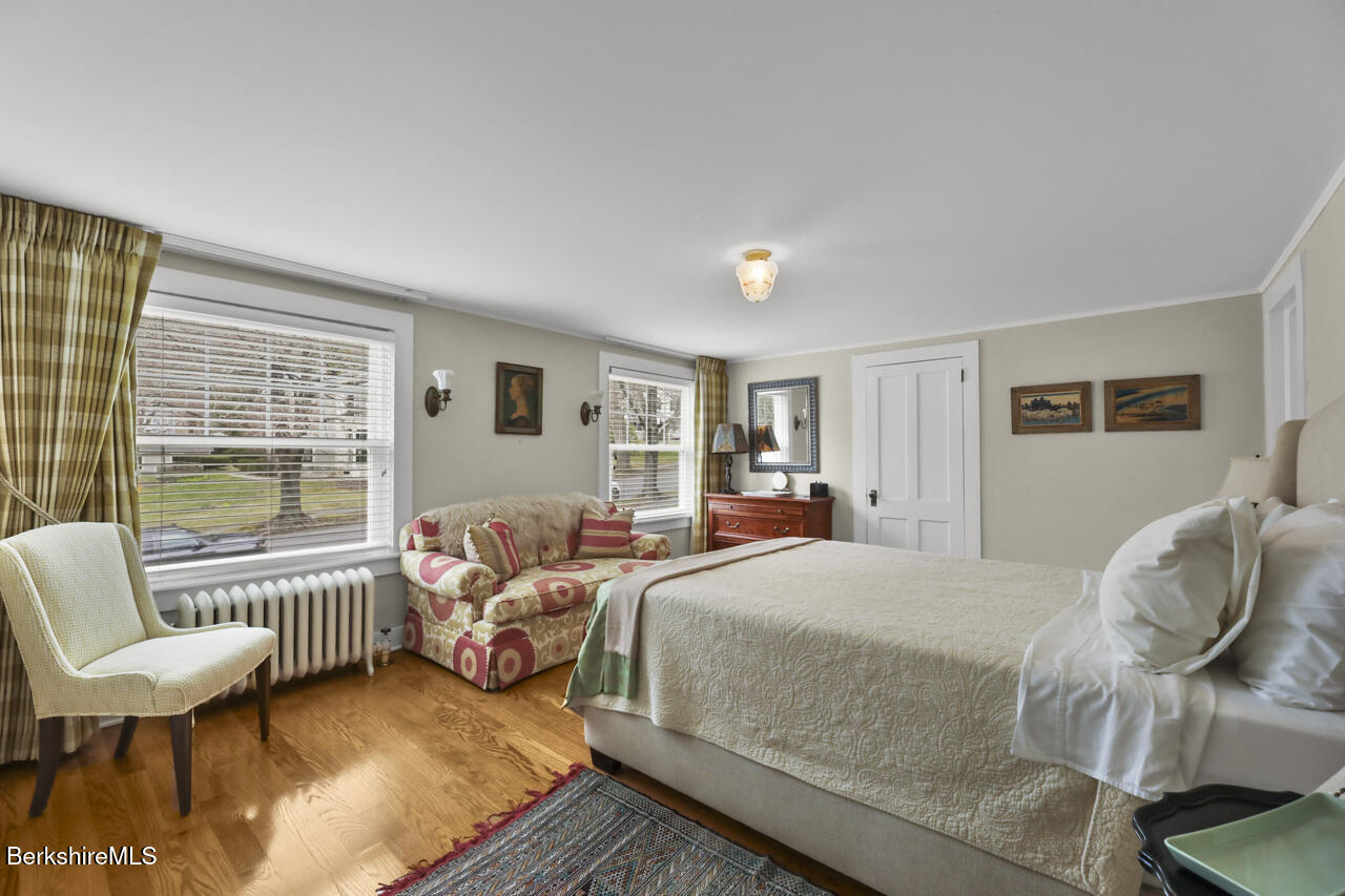 100 Franklin St, Lee, Massachusetts image 11