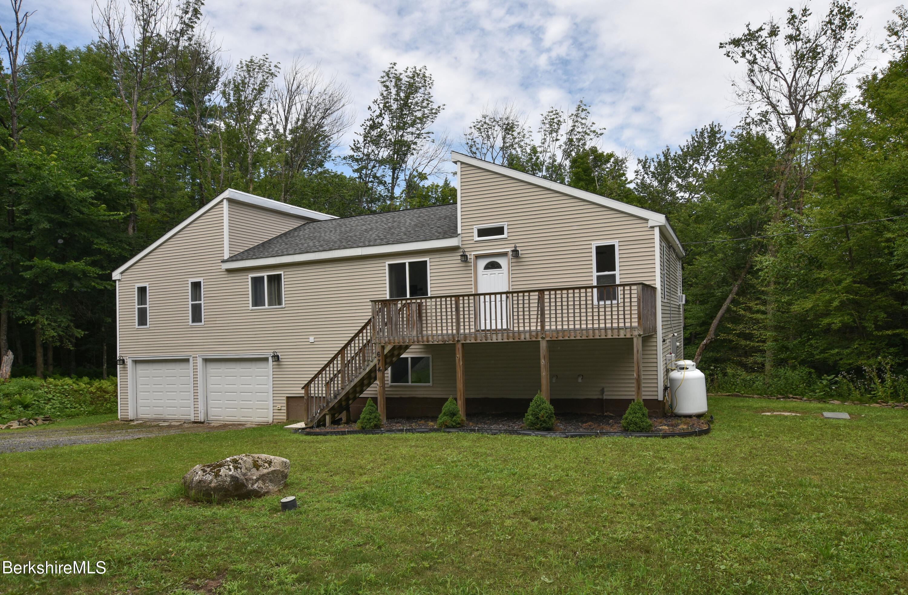 674 Benton Hill Rd, Becket, Massachusetts image 37