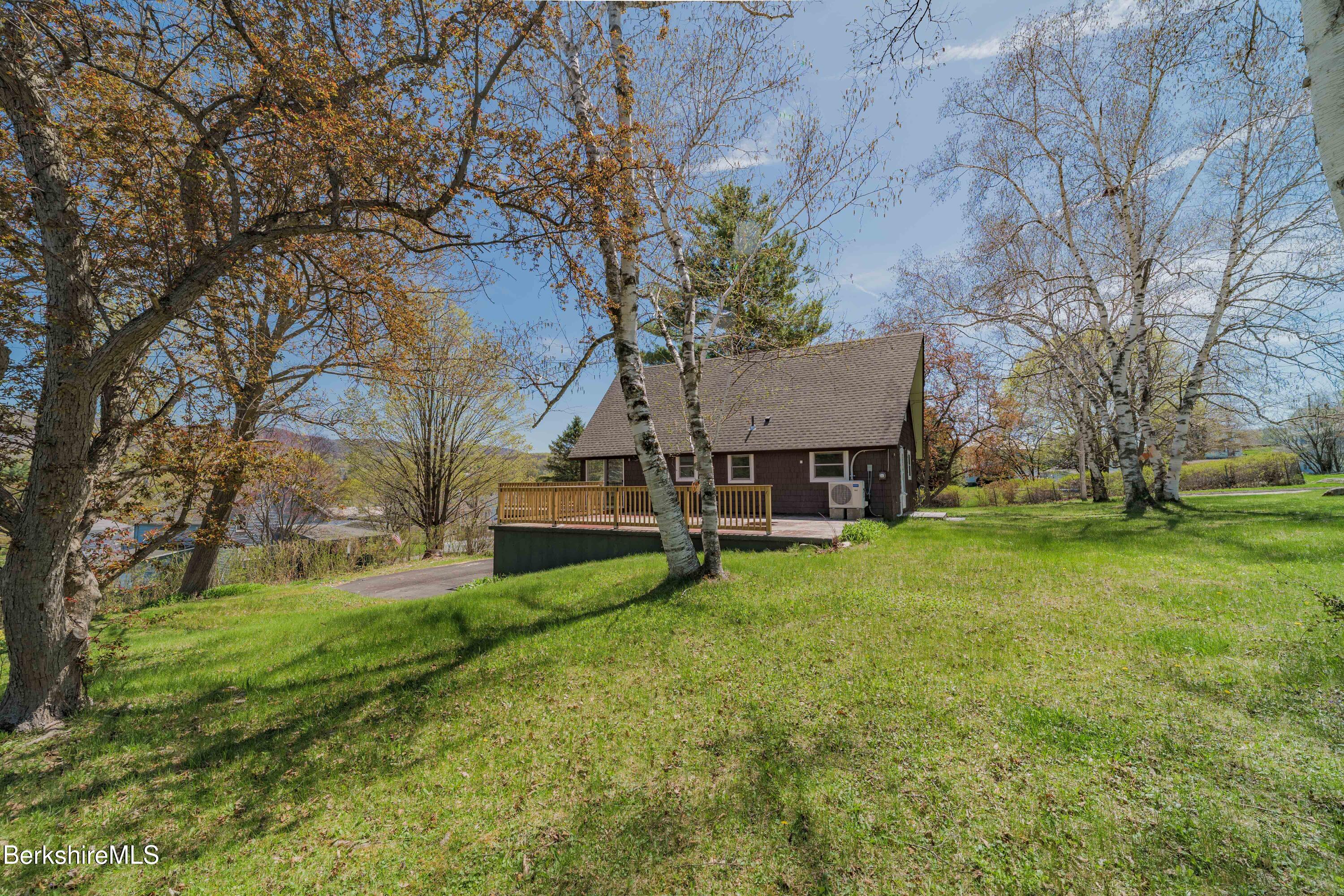 13 Grant St, Adams, Massachusetts image 33