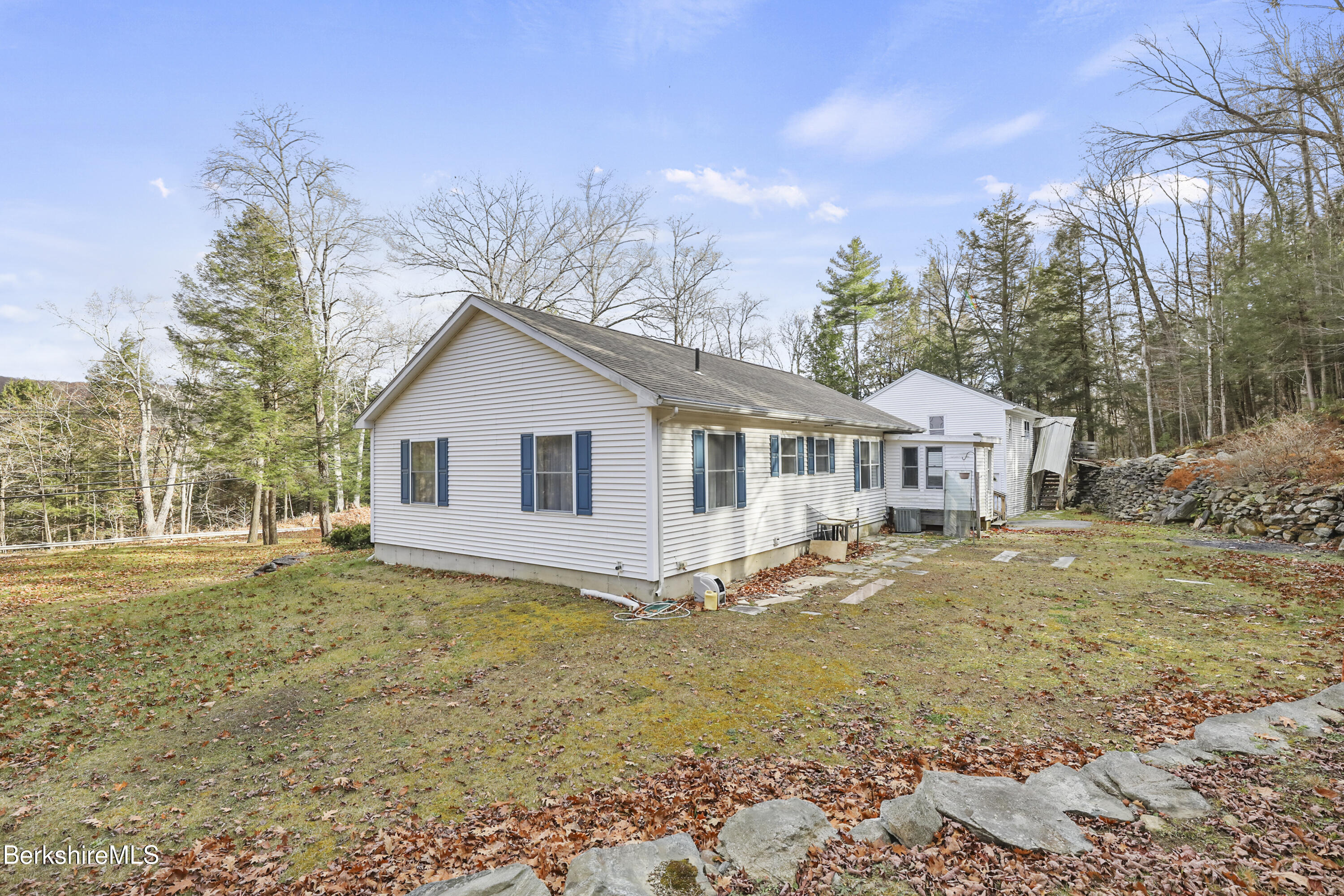 3039 Jacobs Ladder Rd, Becket, Massachusetts image 4