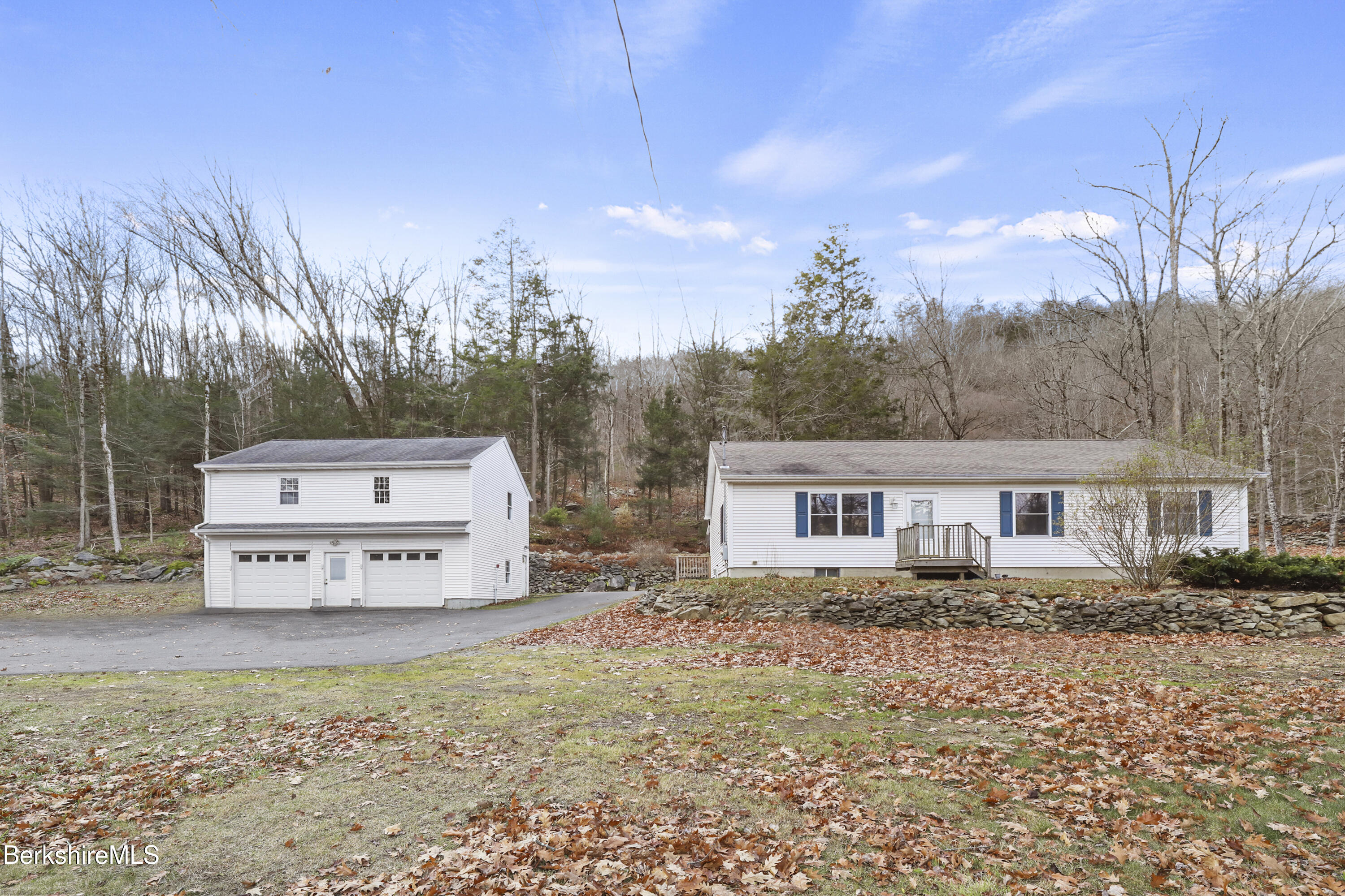 3039 Jacobs Ladder Rd, Becket, Massachusetts image 1