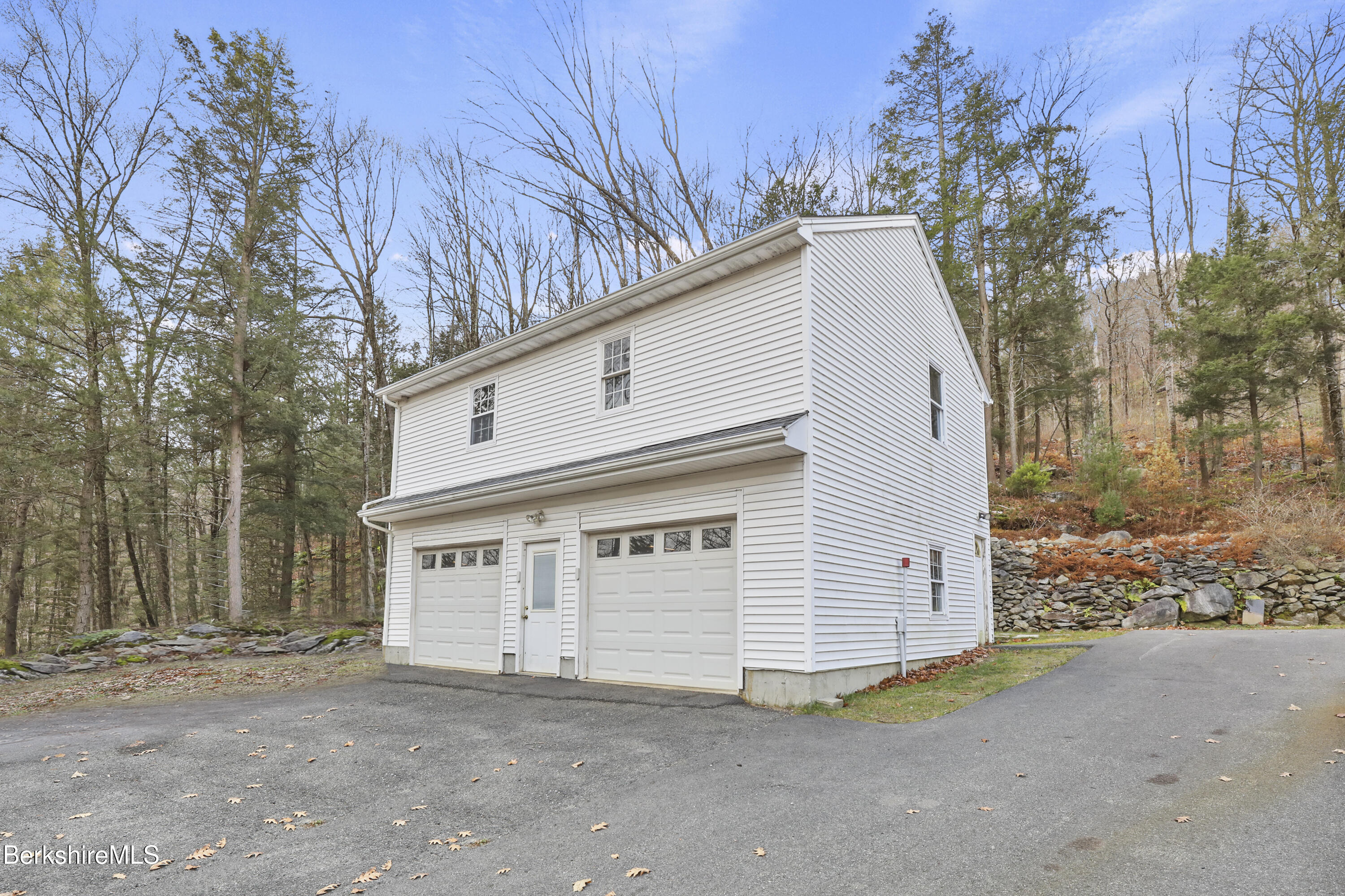 3039 Jacobs Ladder Rd, Becket, Massachusetts image 9