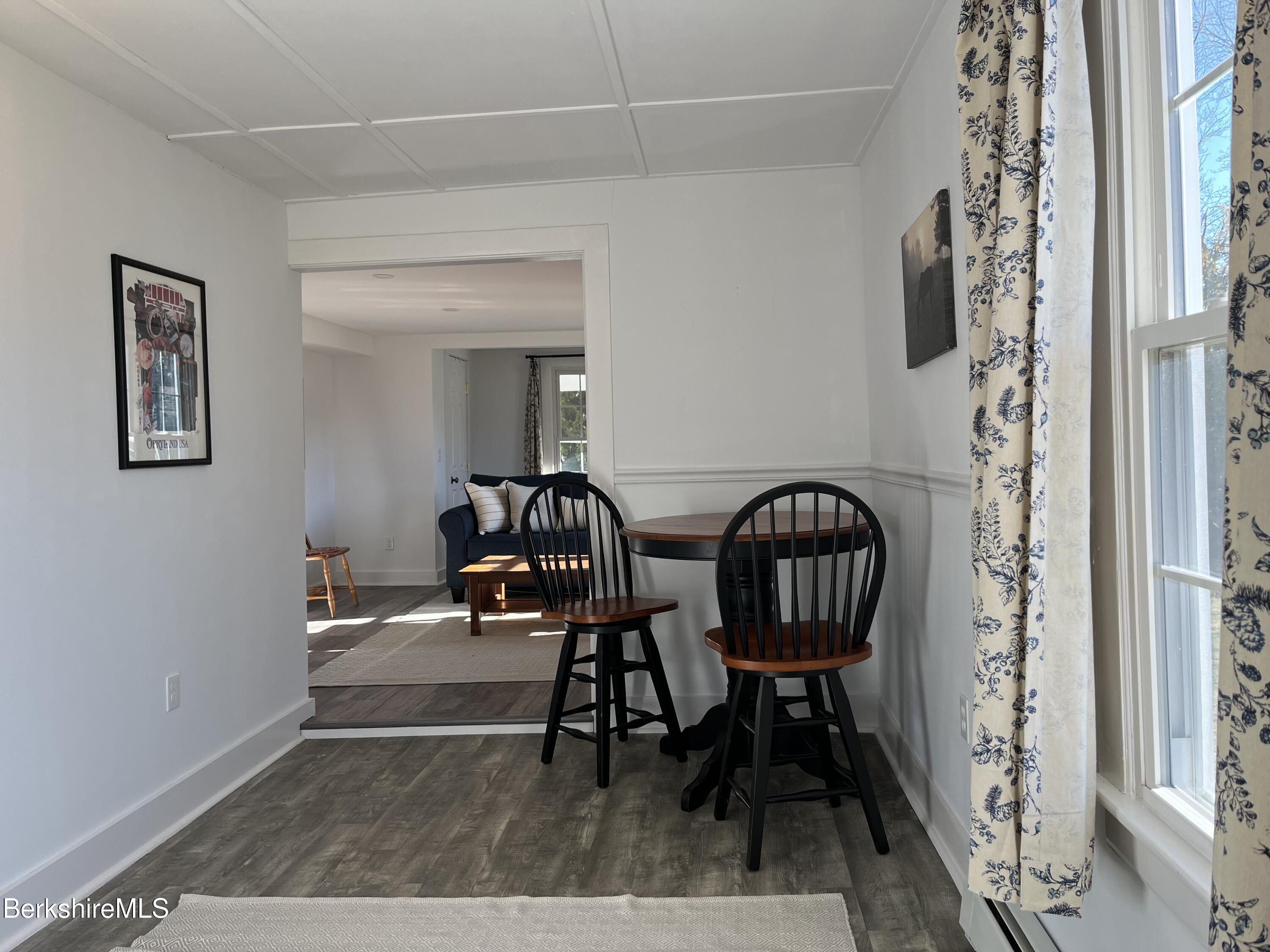 Pittsfield, Massachusetts 01201, United States, 2 Bedrooms Bedrooms, ,3 BathroomsBathrooms,Residential,Active,101026