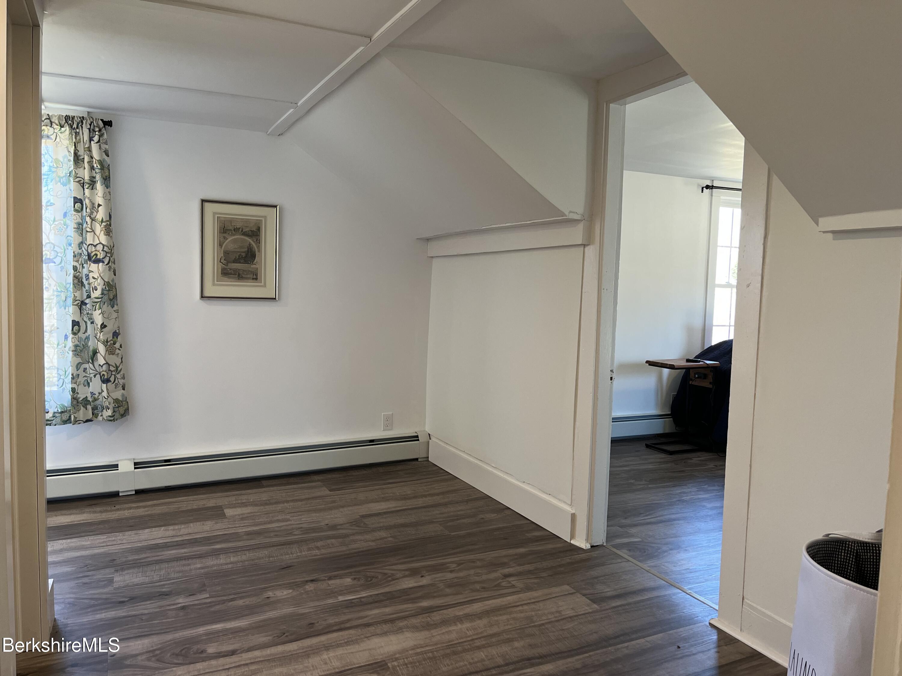 Pittsfield, Massachusetts 01201, United States, 2 Bedrooms Bedrooms, ,3 BathroomsBathrooms,Residential,Active,101026